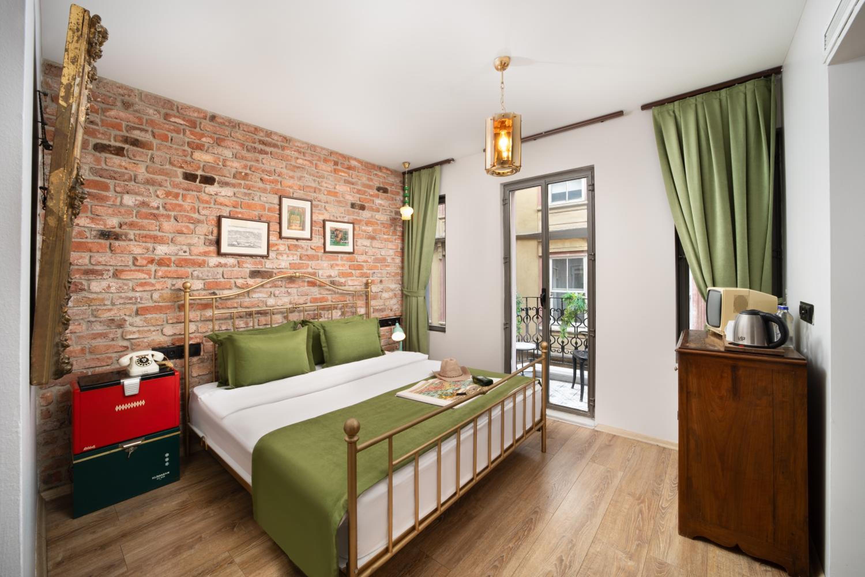 Sanatlar Oteli Galata - Image 171