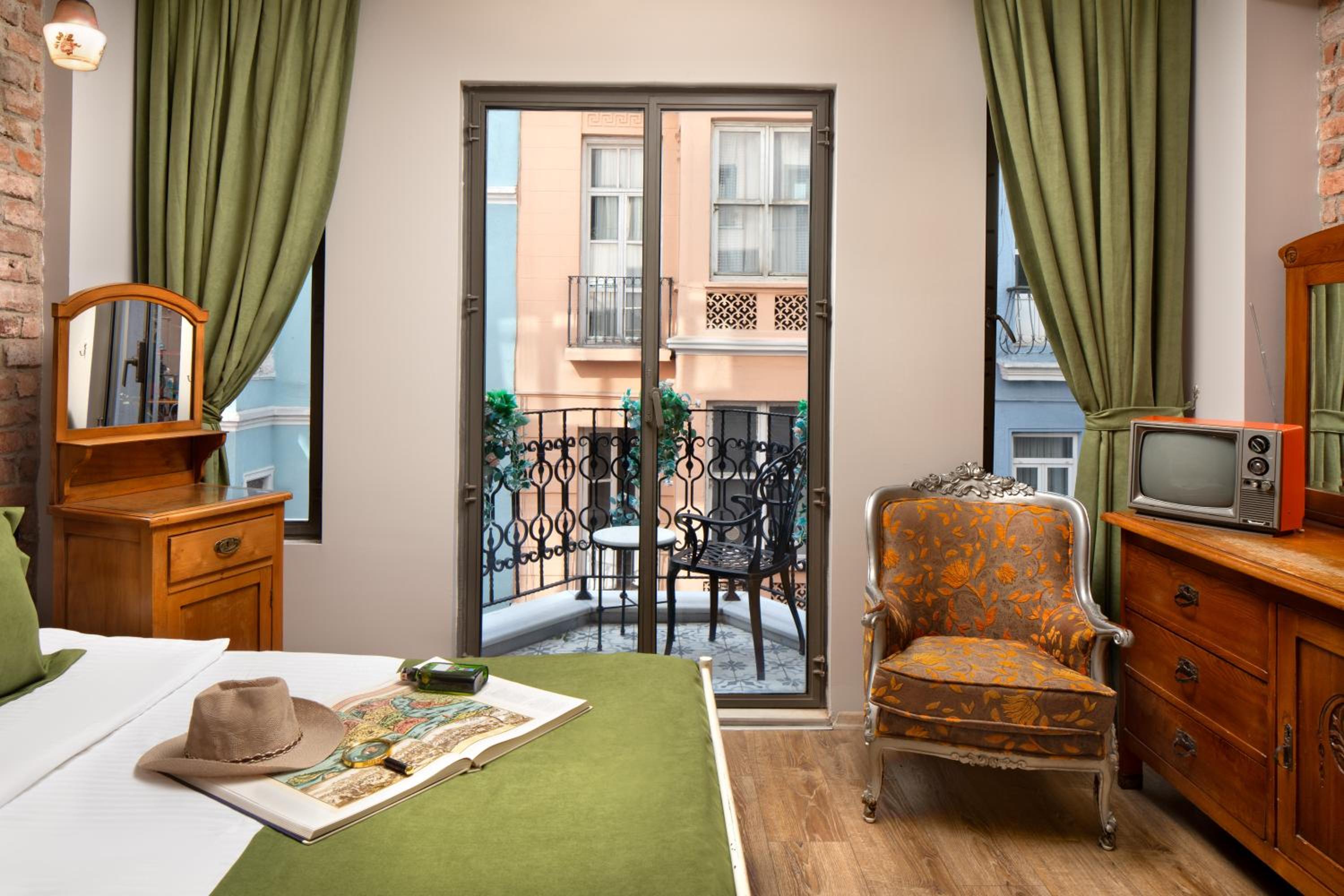 Sanatlar Oteli Galata - Image 194