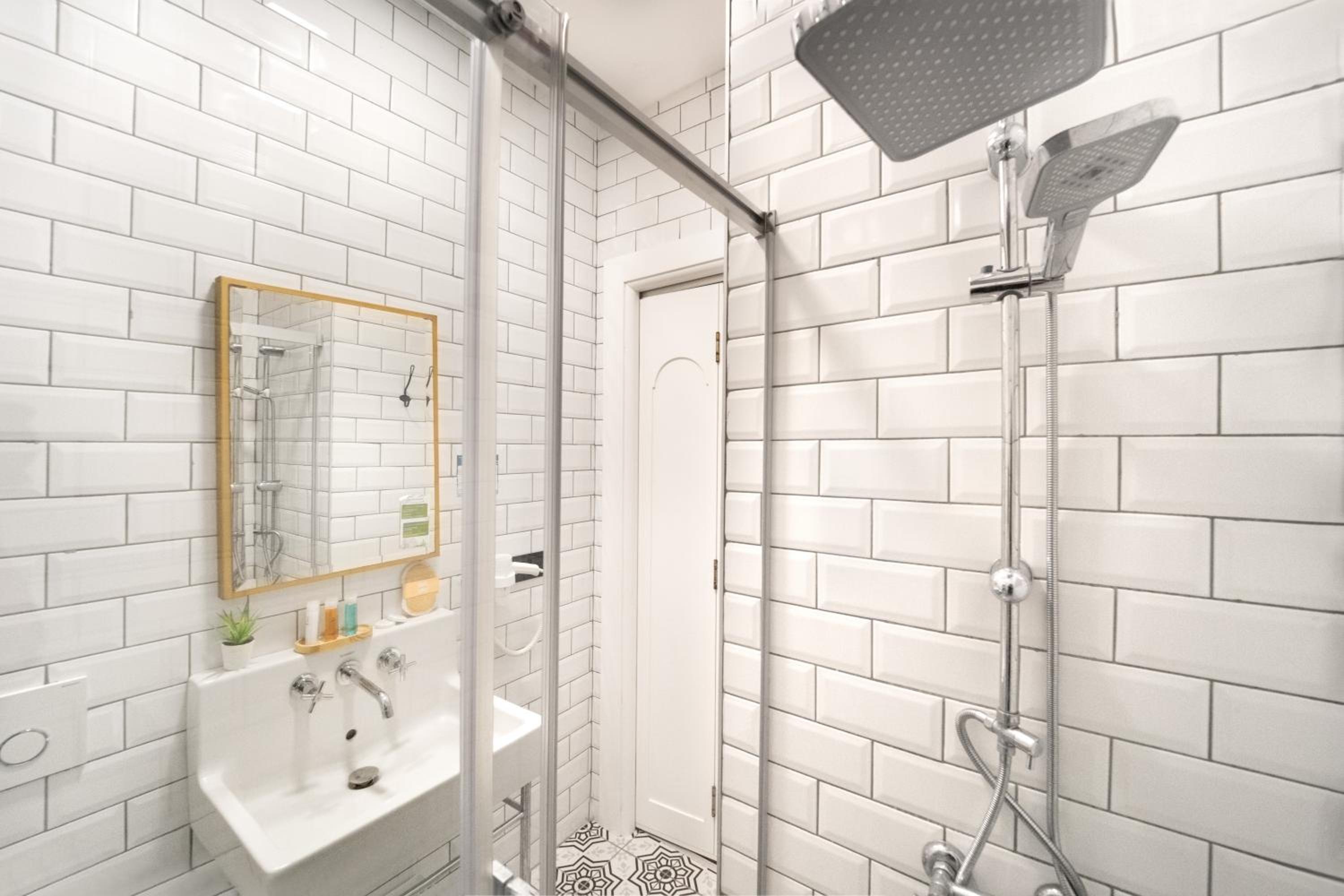 Sanatlar Oteli Galata - Image 142