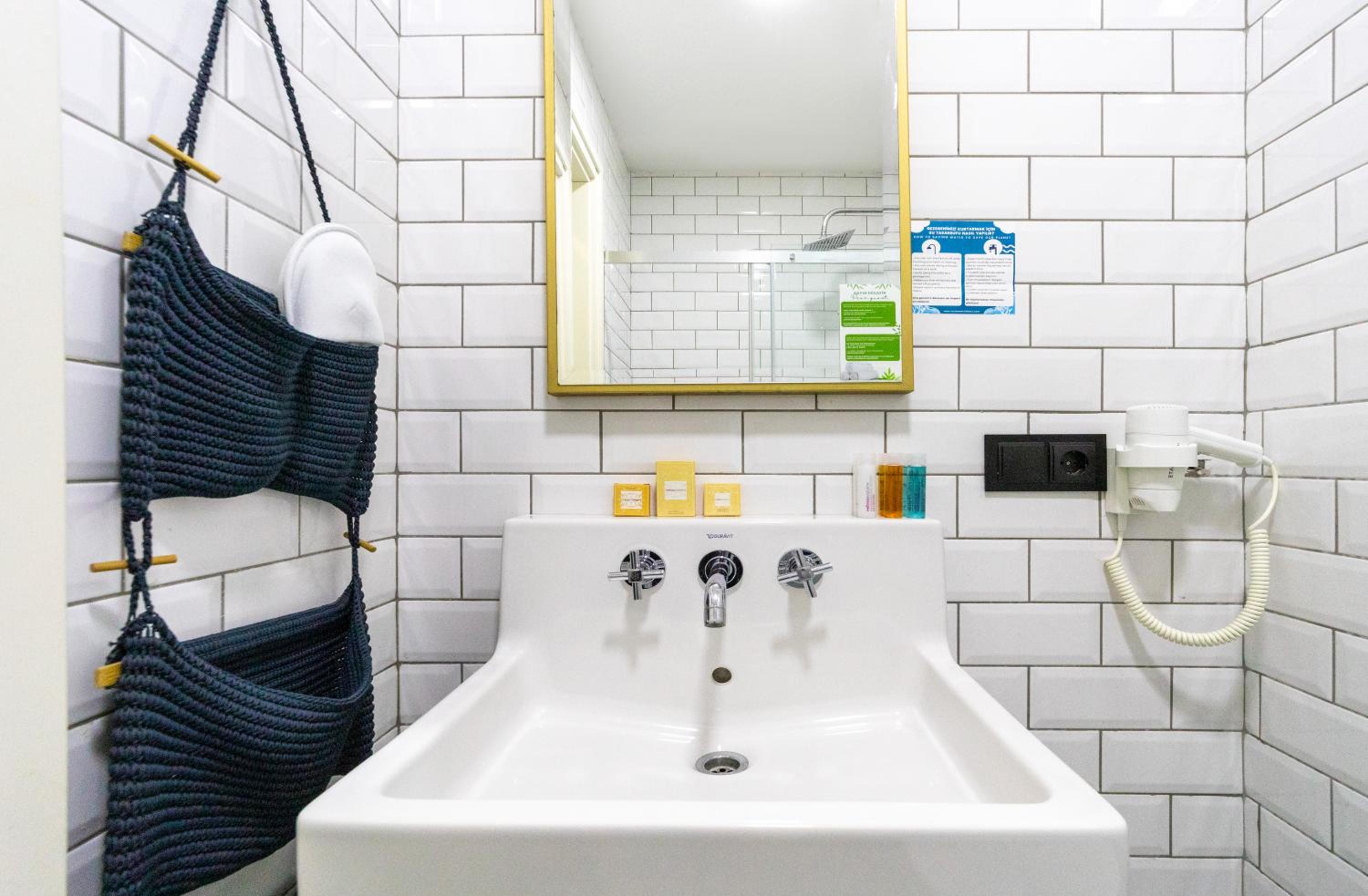 Sanatlar Oteli Galata - Image 150