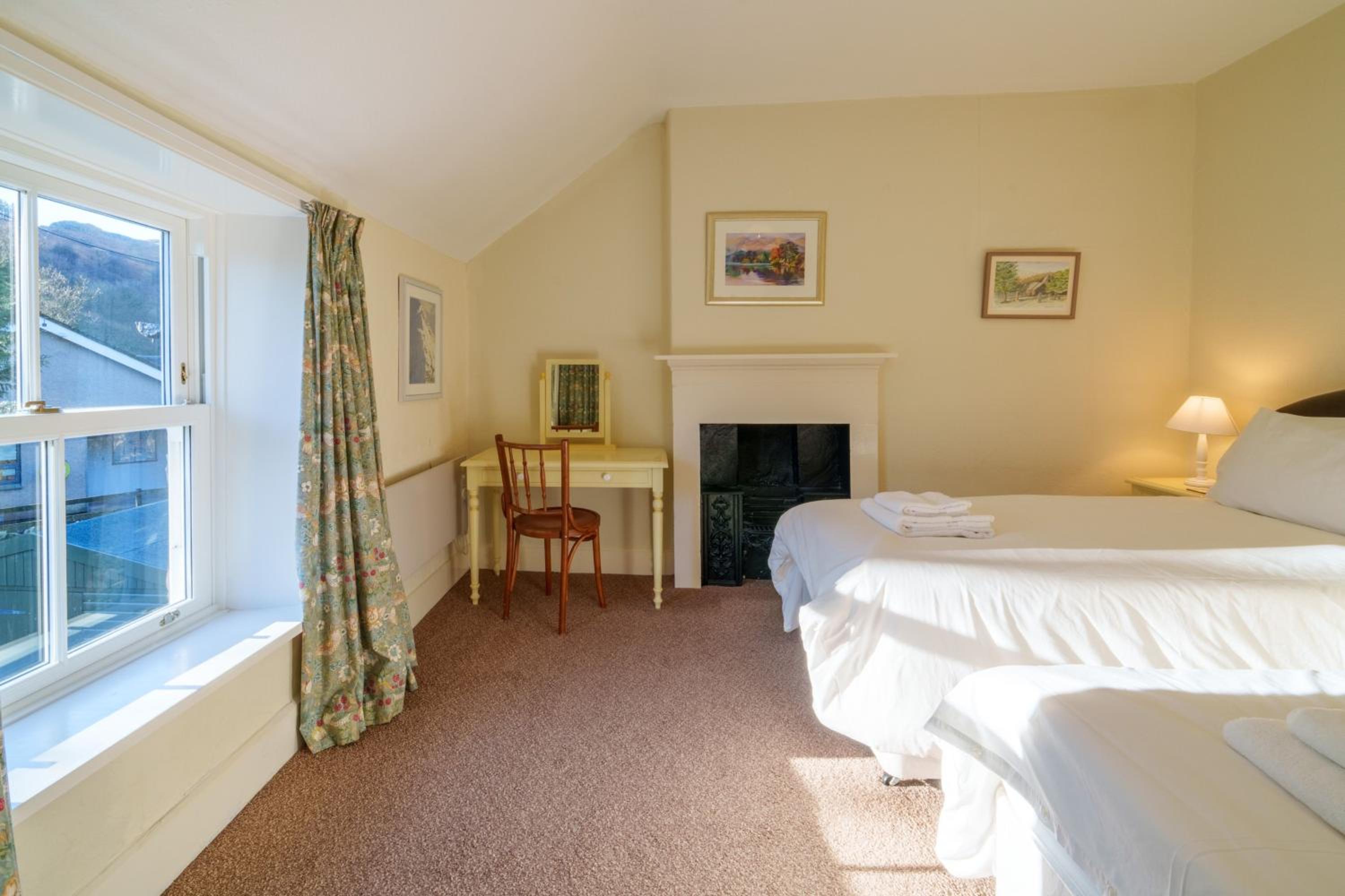 7 Low Glenridding - with private parking view 3