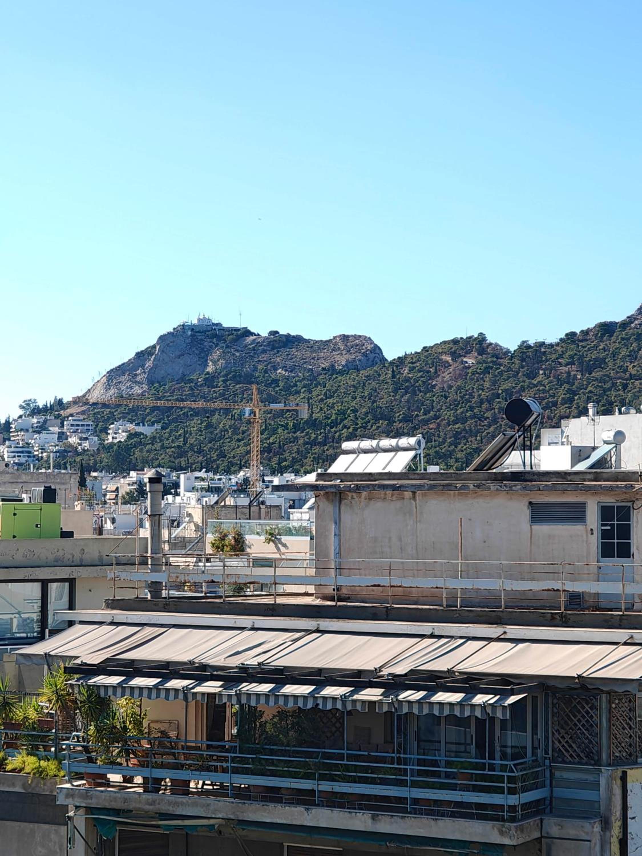 Art Interior Apartment in Athens next to Metro Stations & All Hospitals