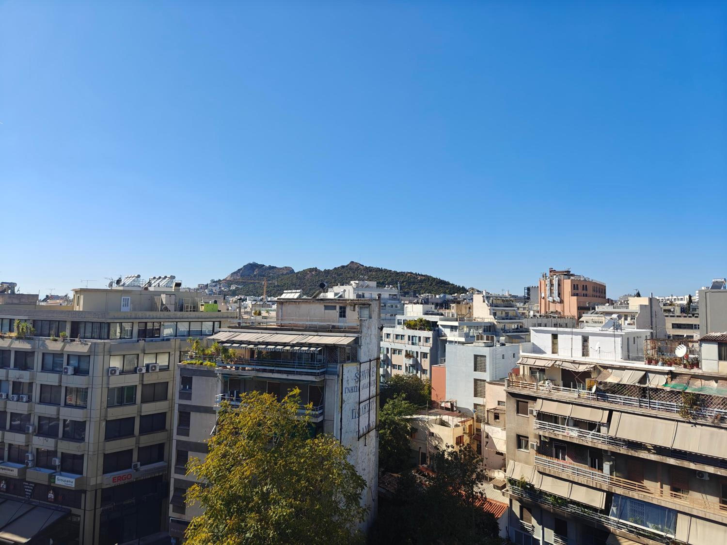 Art Interior Apartment in Athens next to Metro Stations & All Hospitals