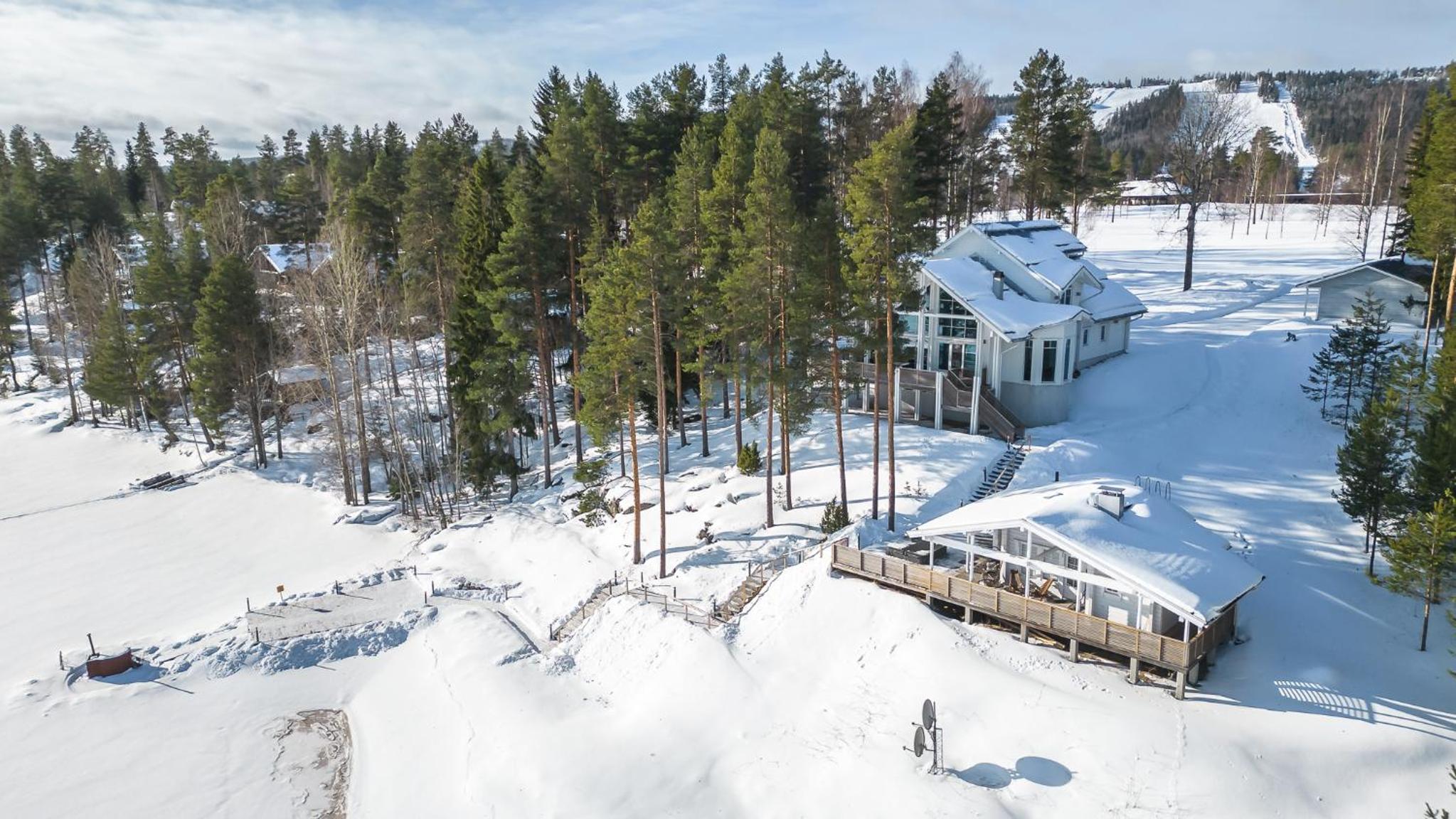 Villa Lago - High Quality Villa for up to 20 guests view 2