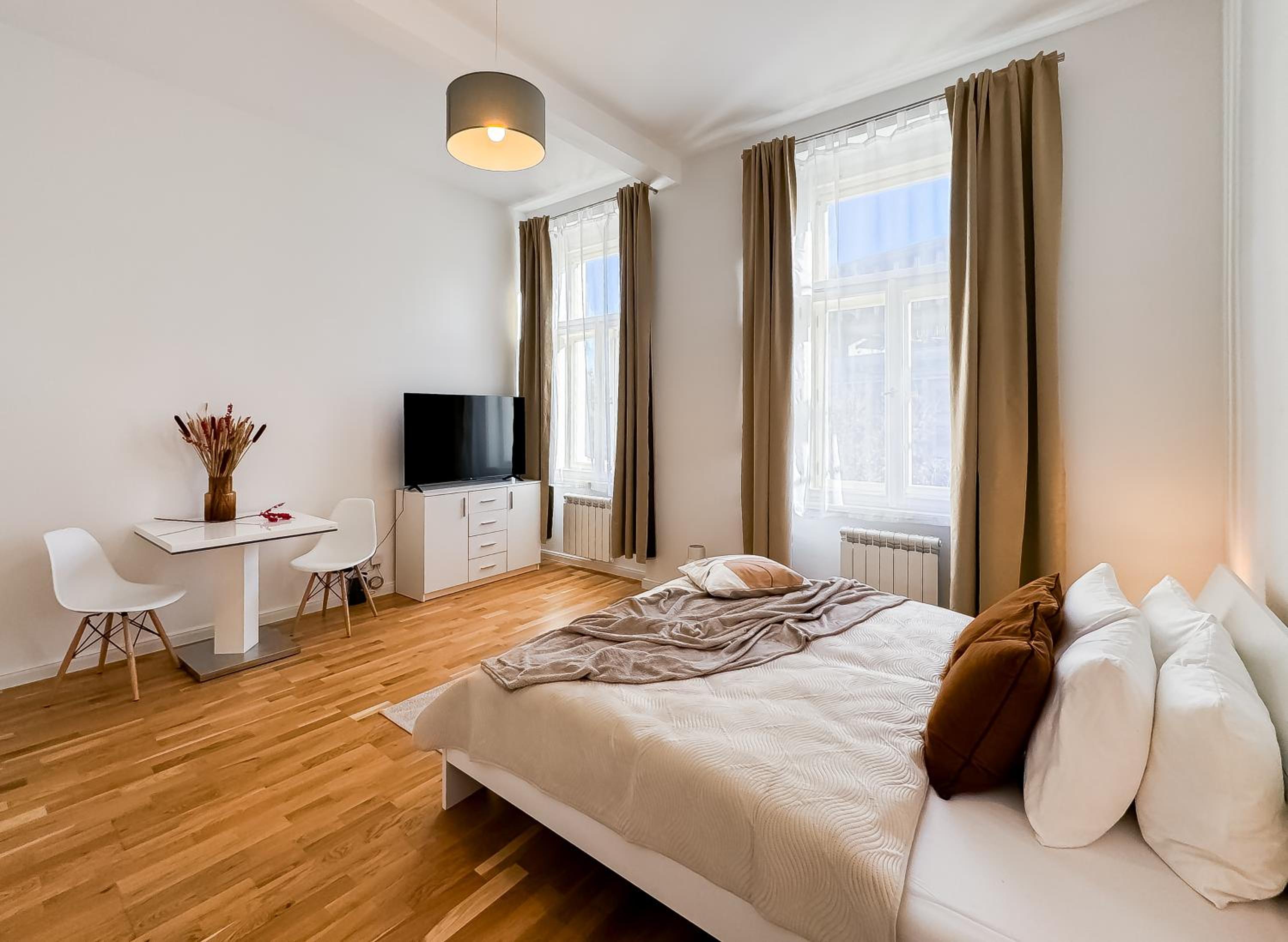 TurnKey I Wenceslas Square Apartments