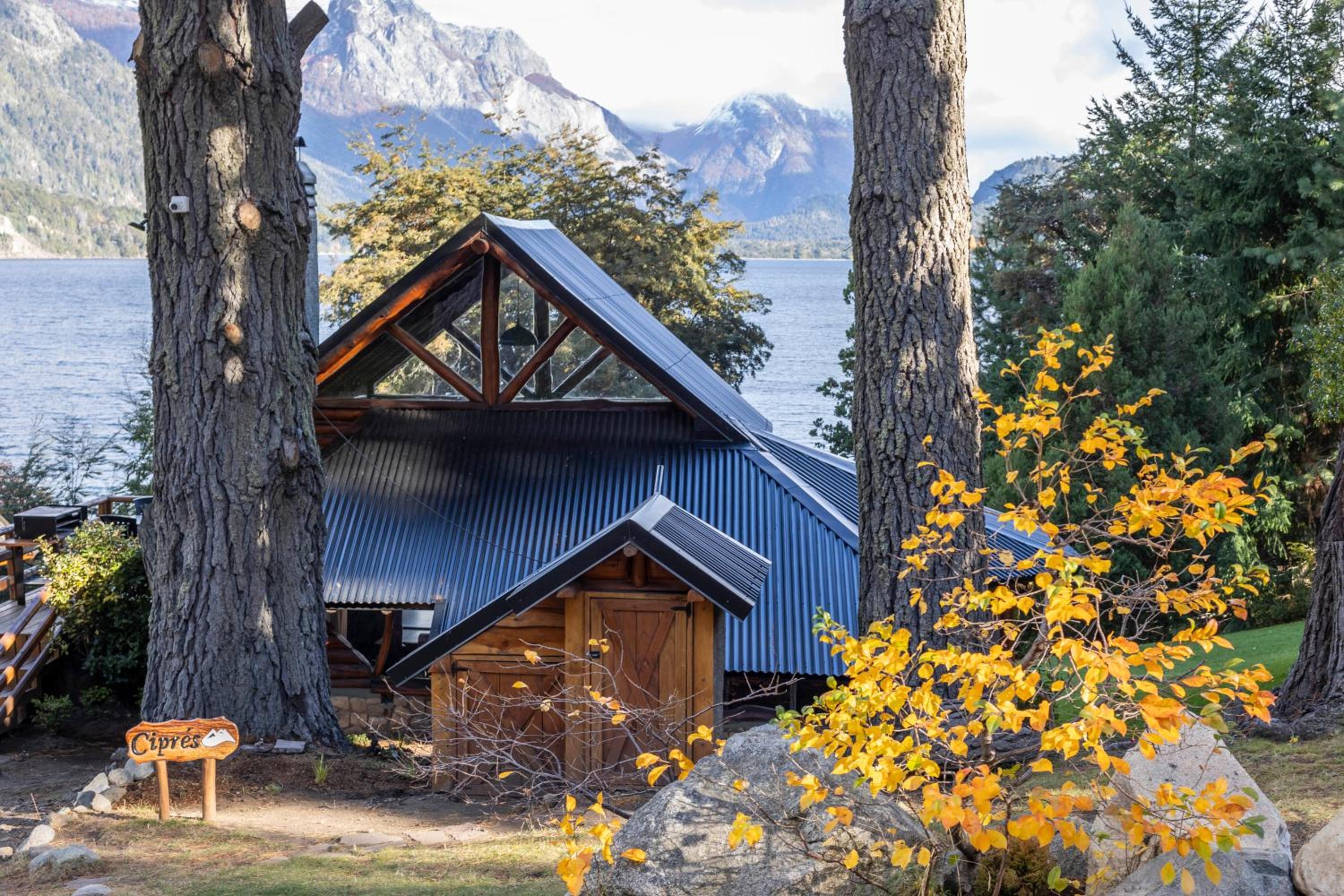 Cabañas Villa Labrador con costa de lago
