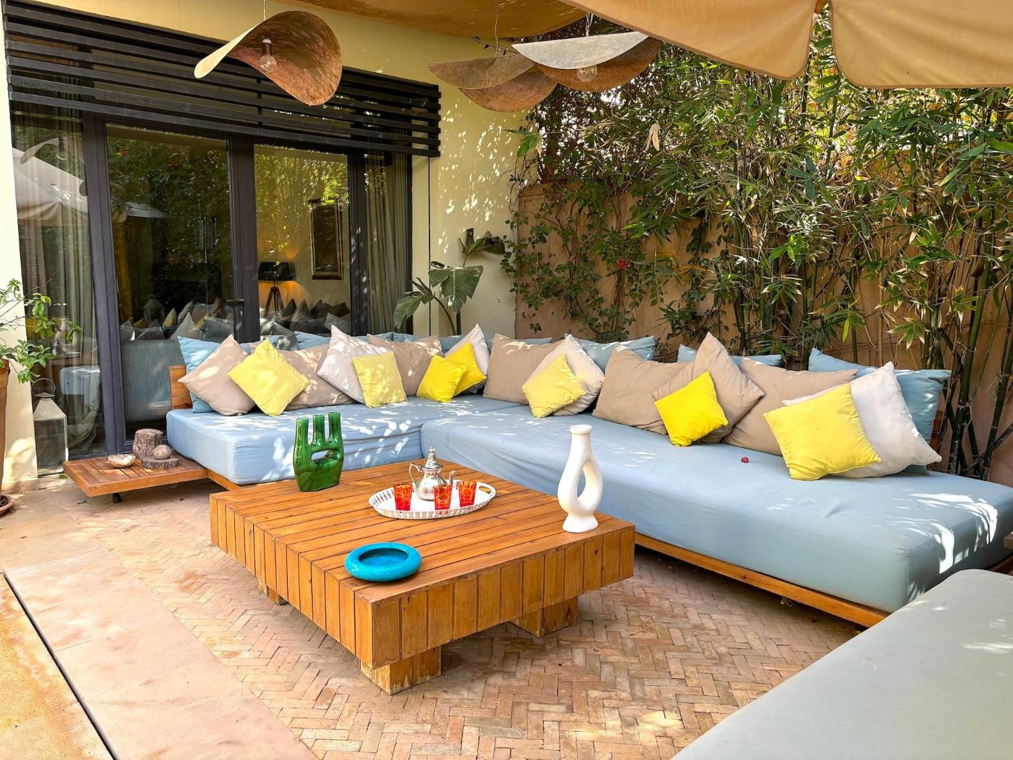 lounge
