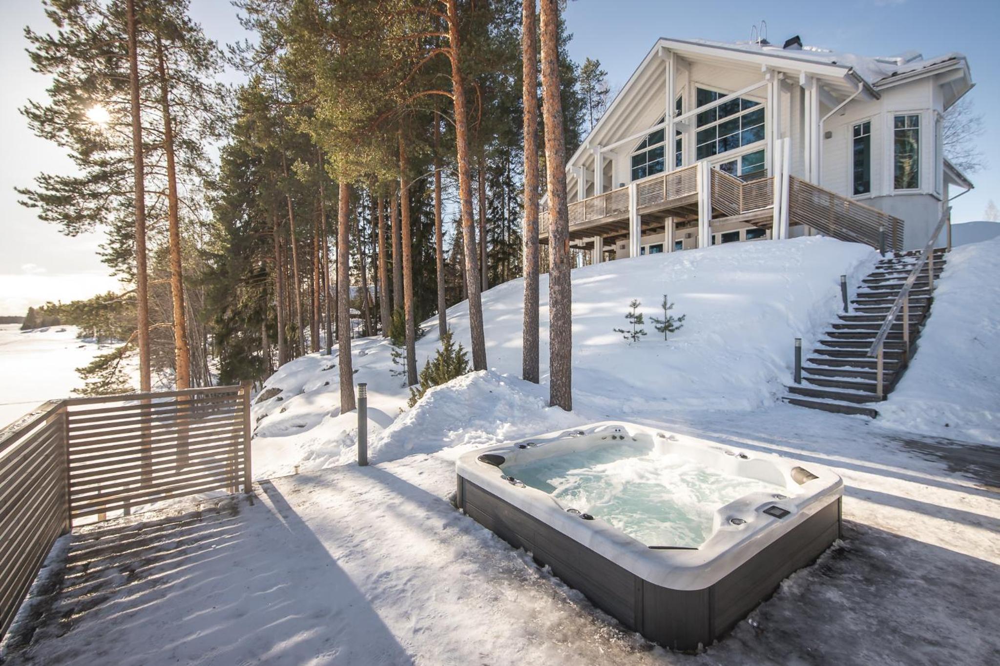 Villa Lago - High Quality Villa for up to 20 guests view 5