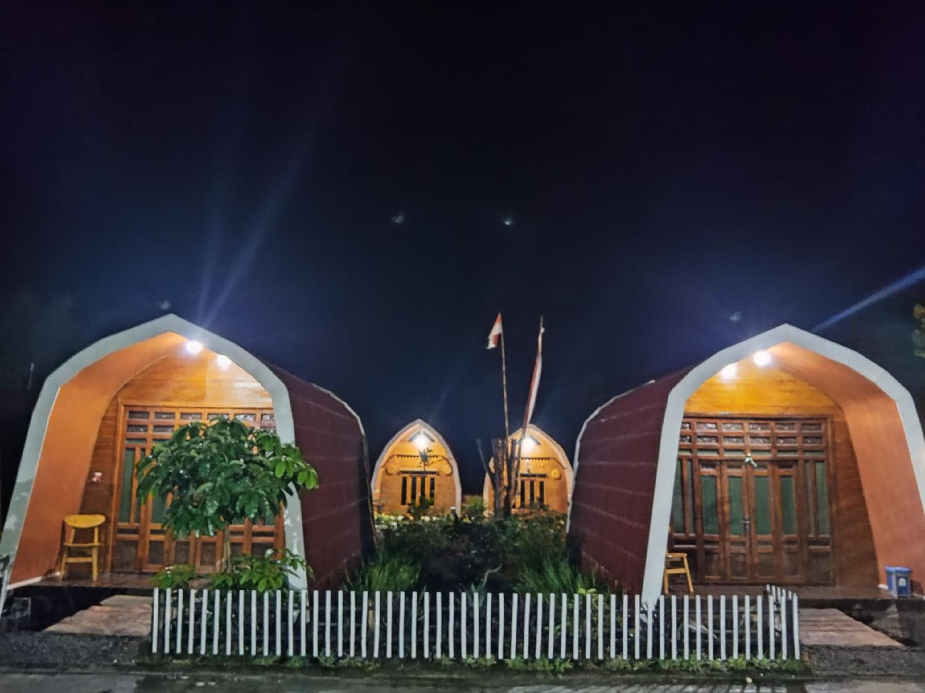Indah Damai Cottages