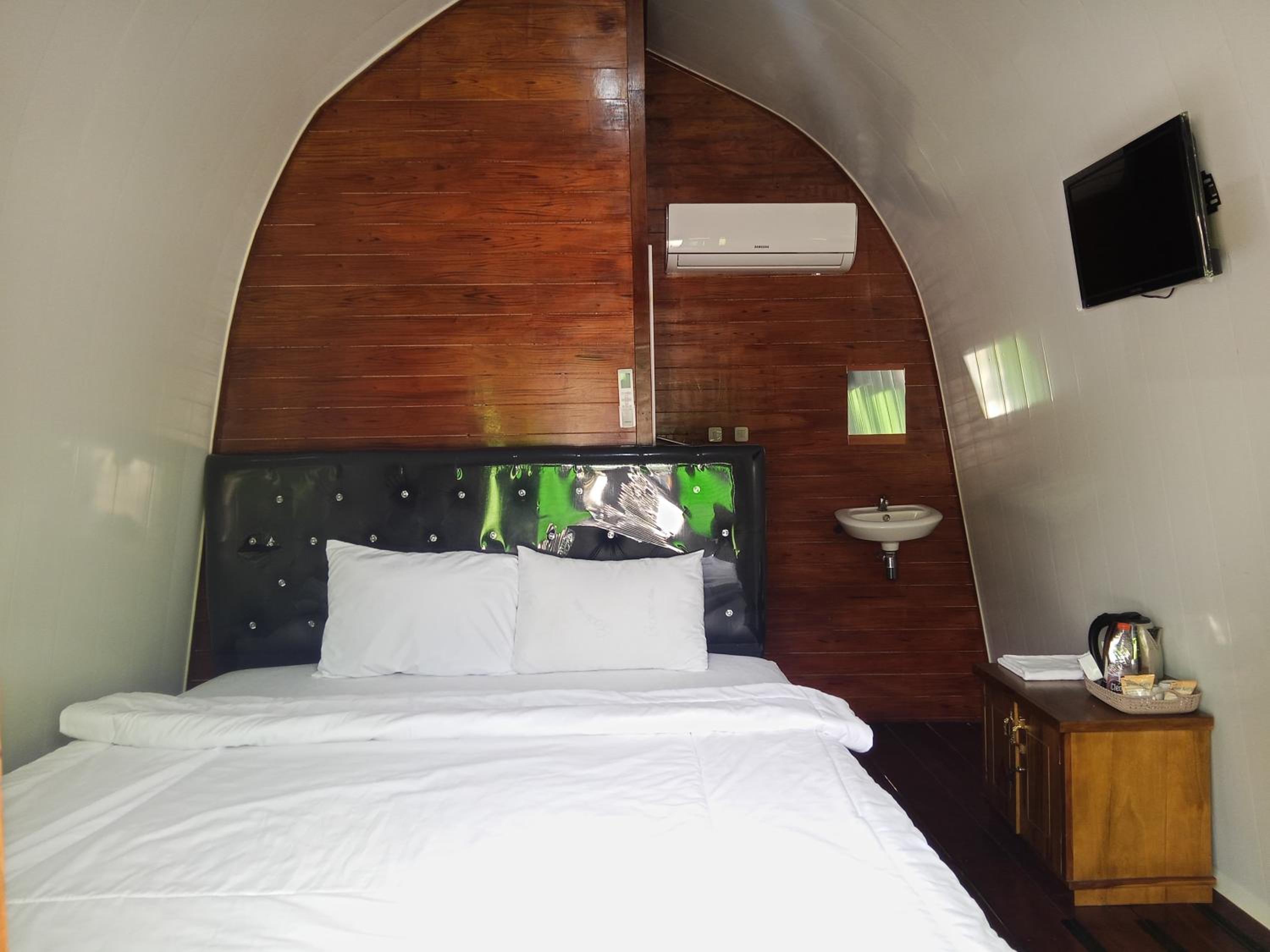 Indah Damai Cottages