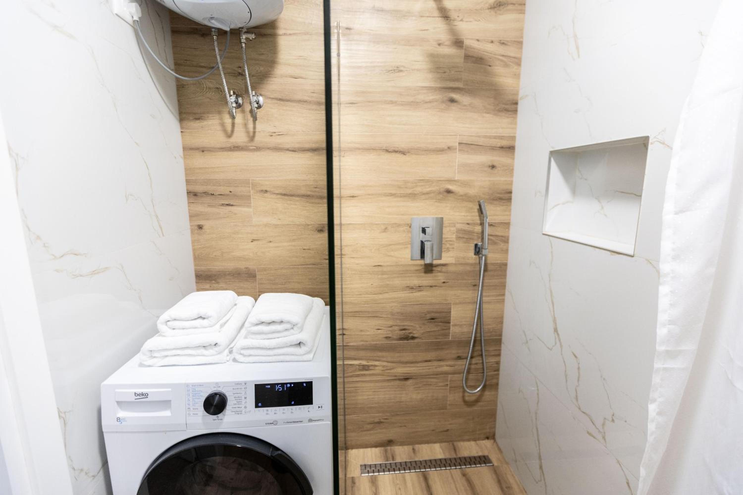 Eka Luxury Apartment