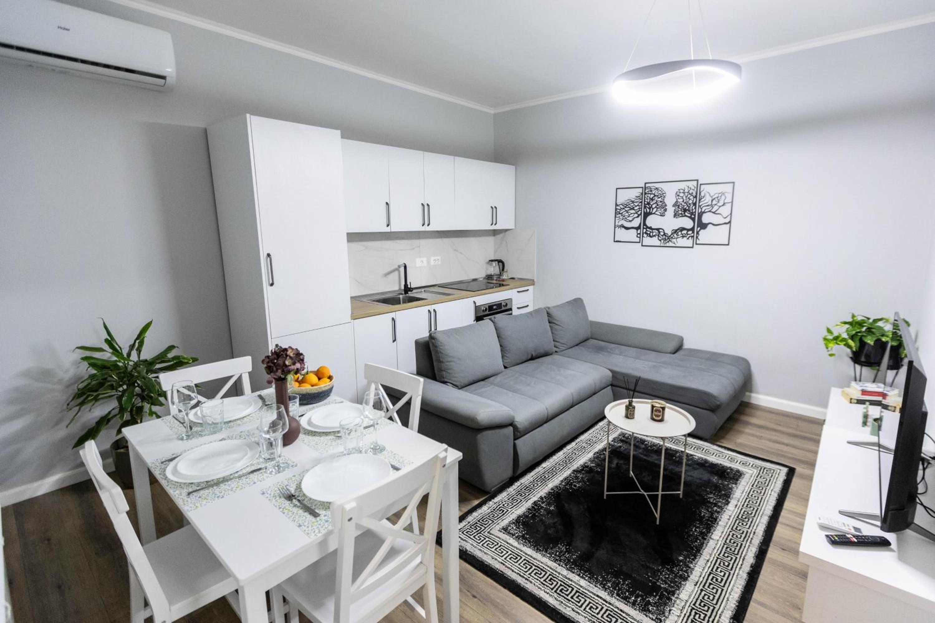 Eka Luxury Apartment