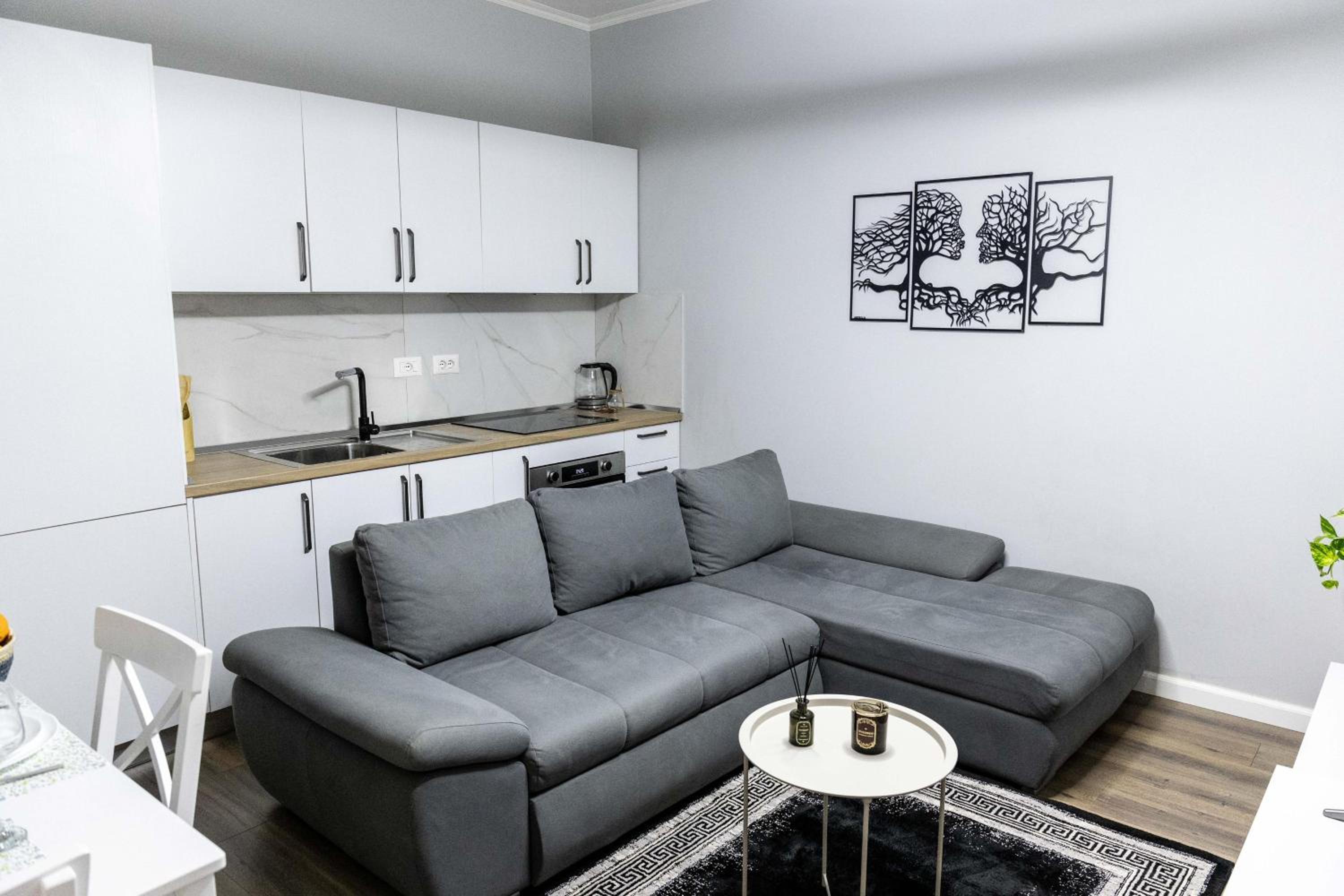 Eka Luxury Apartment