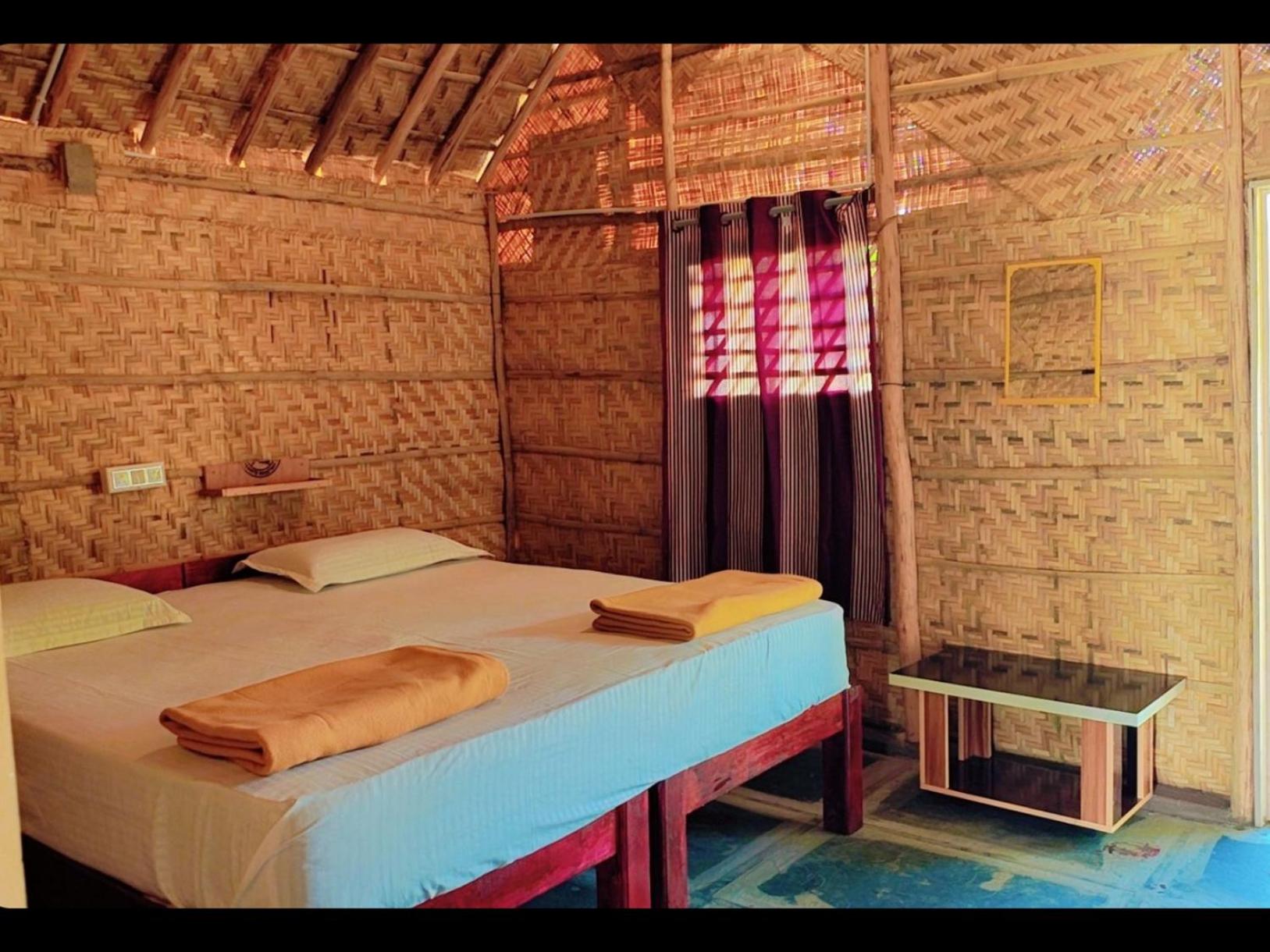 Om Shanti Om Home Stay & Cafe Hampi view 3