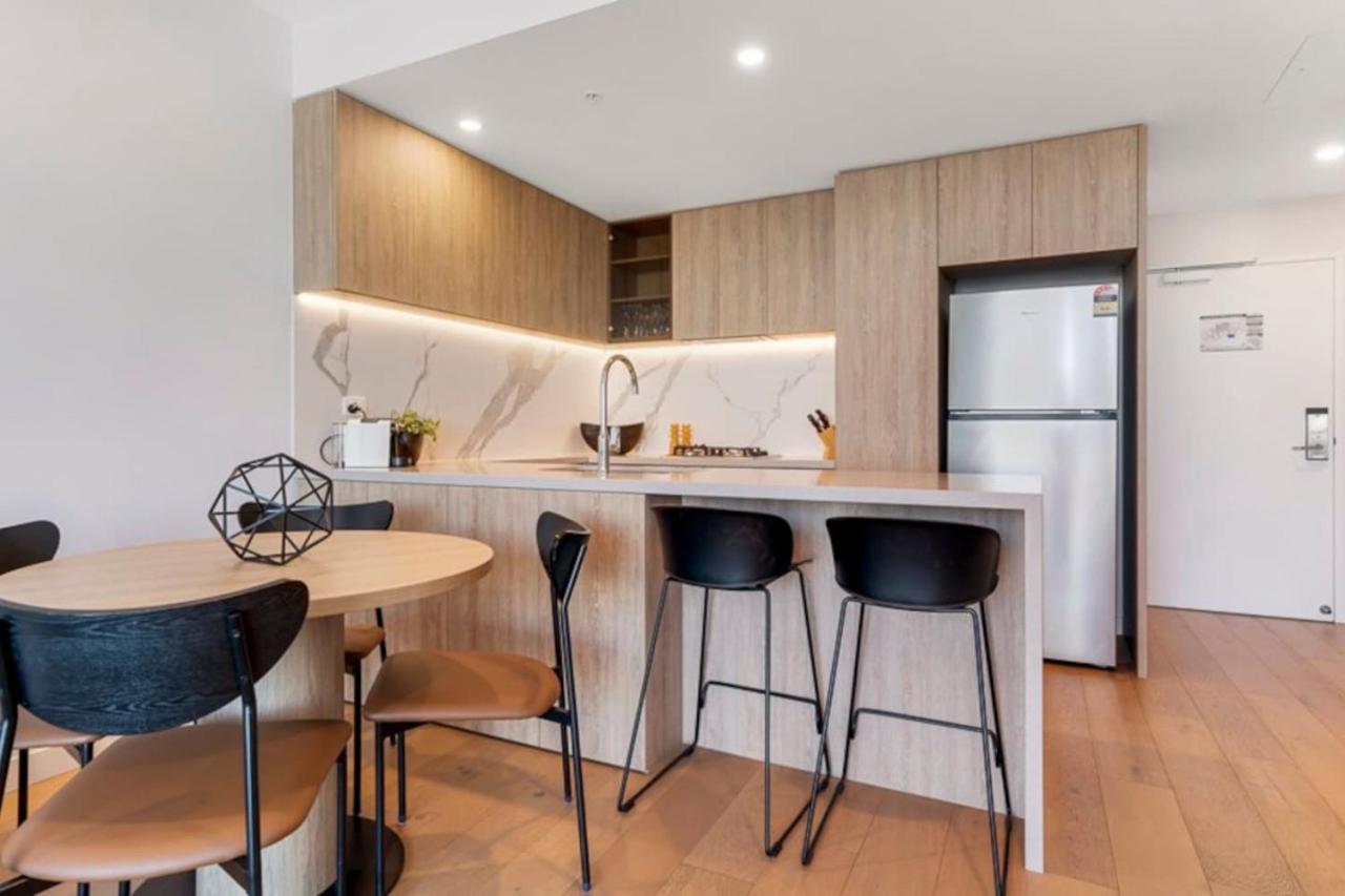 Star In The Sky Broadbeach - Stunning Ocean Views