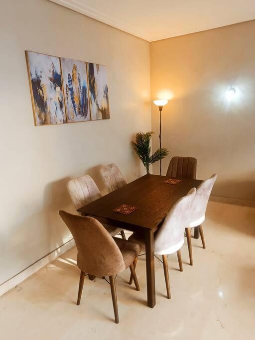 Elegant 2-Bedroom Apartment in Vibrant Maarif