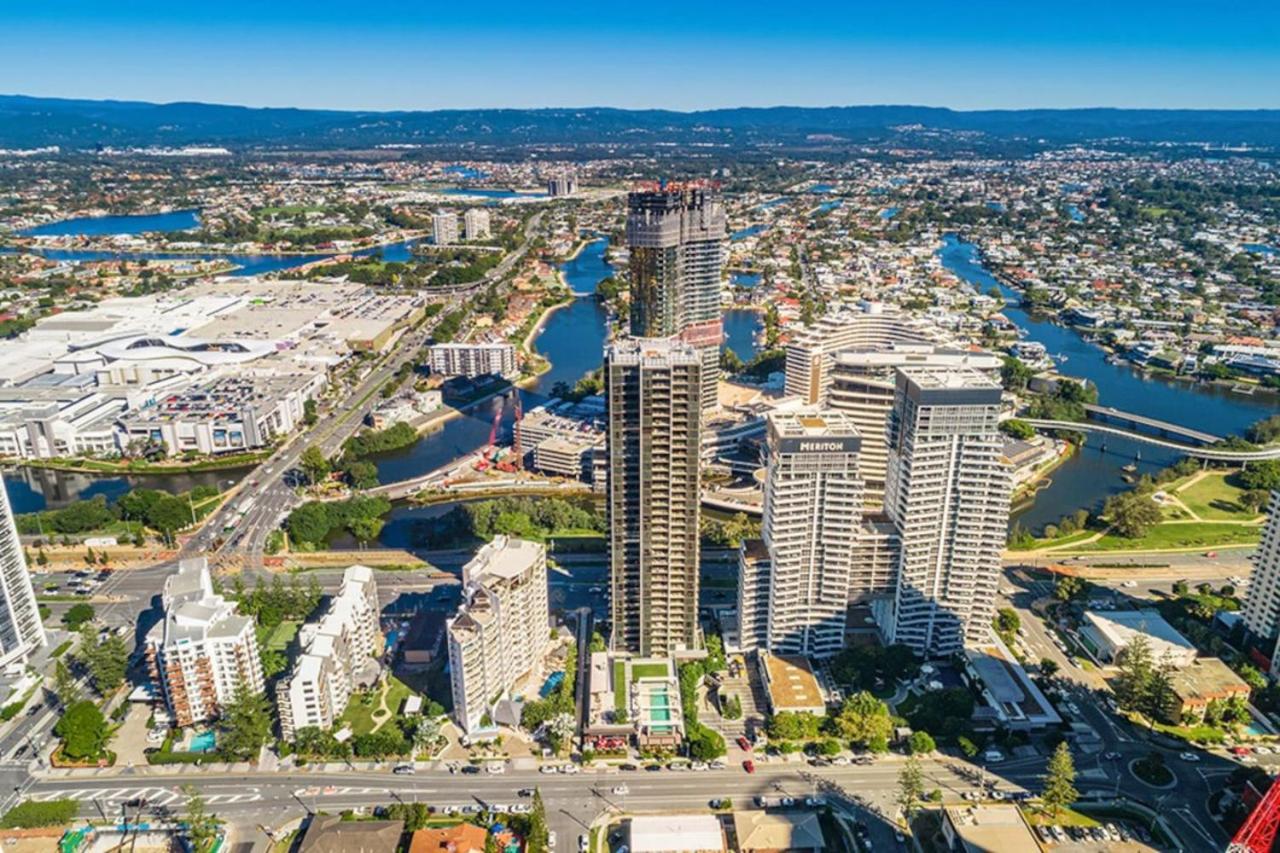 Modern 2BR Broadbeach Ocean Hinterland Views