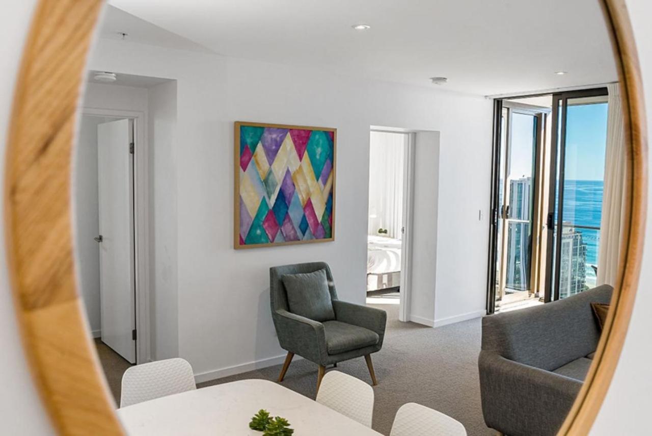 Modern 2BR Broadbeach Ocean Hinterland Views