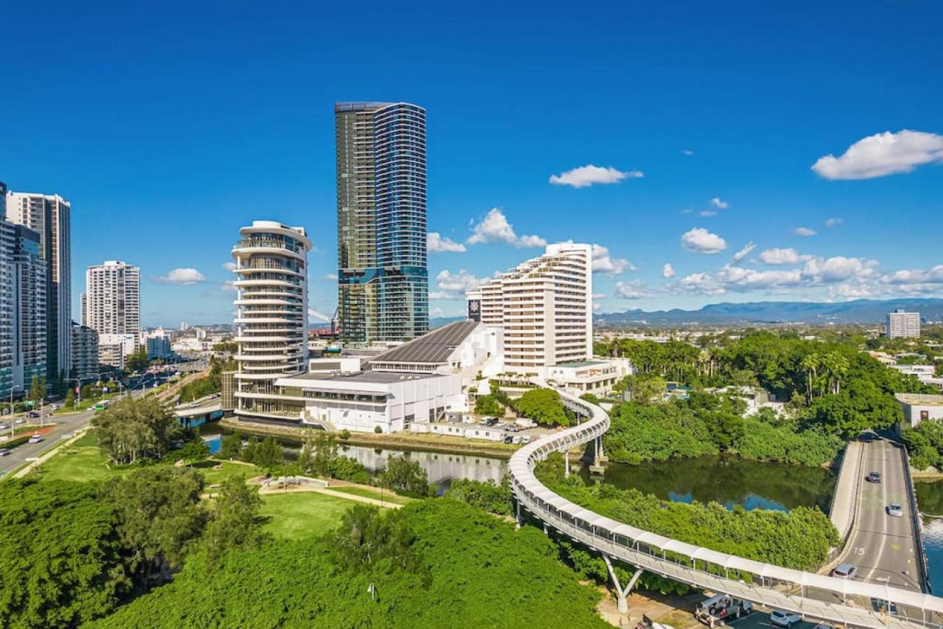 The Darling of Broadbeach - with spectacular views