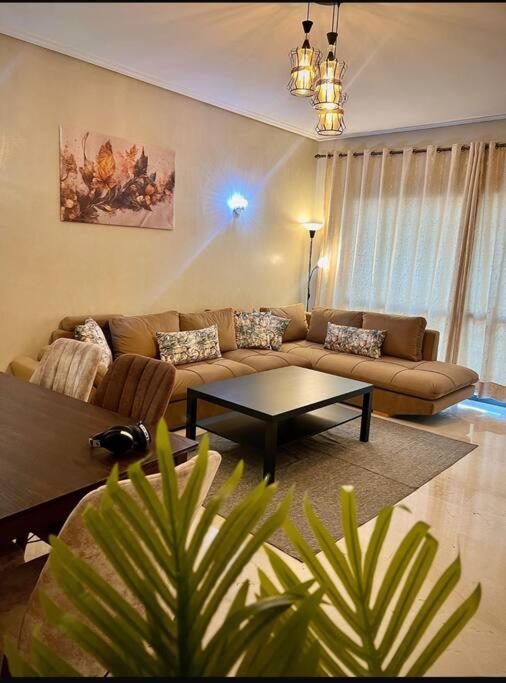 Elegant 2-Bedroom Apartment in Vibrant Maarif