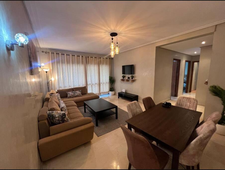 Elegant 2-Bedroom Apartment in Vibrant Maarif