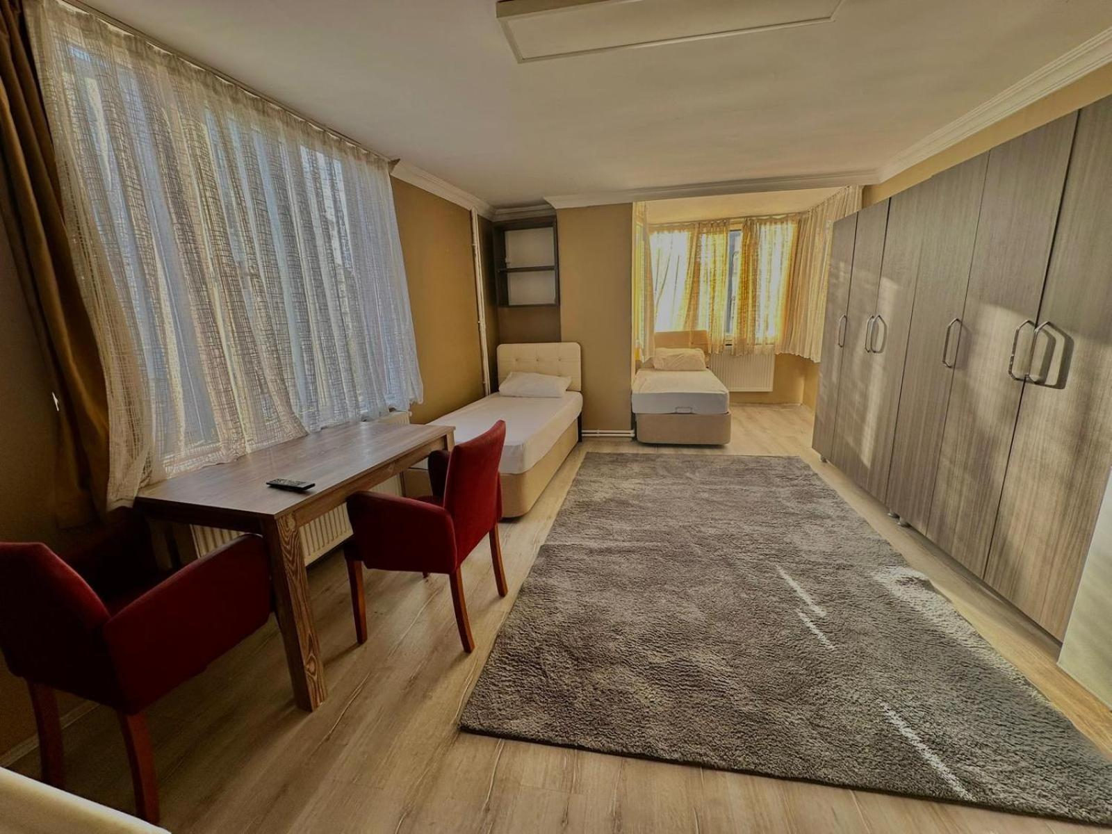 Quite Suite& Hotel