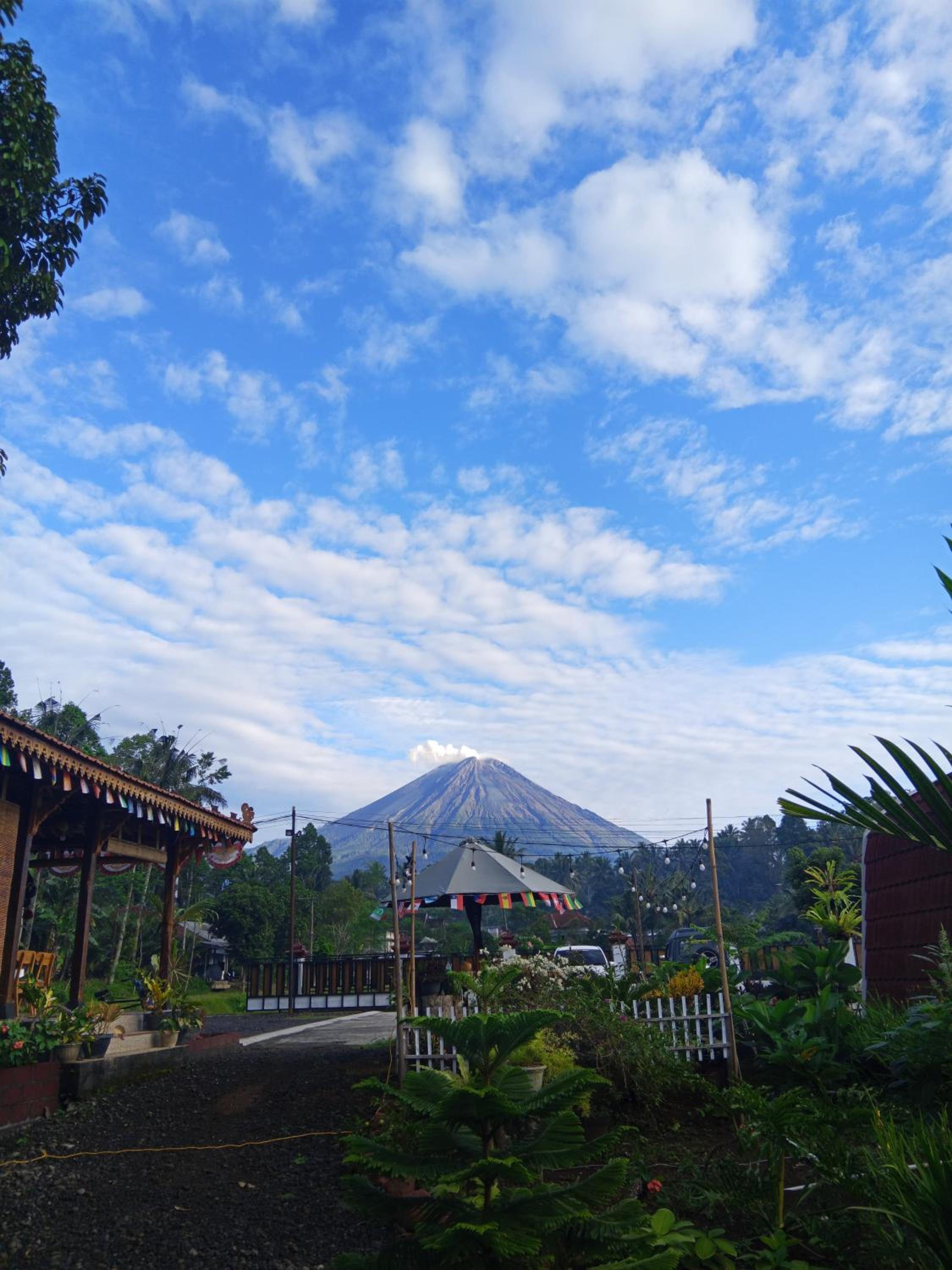 Indah Damai Cottages