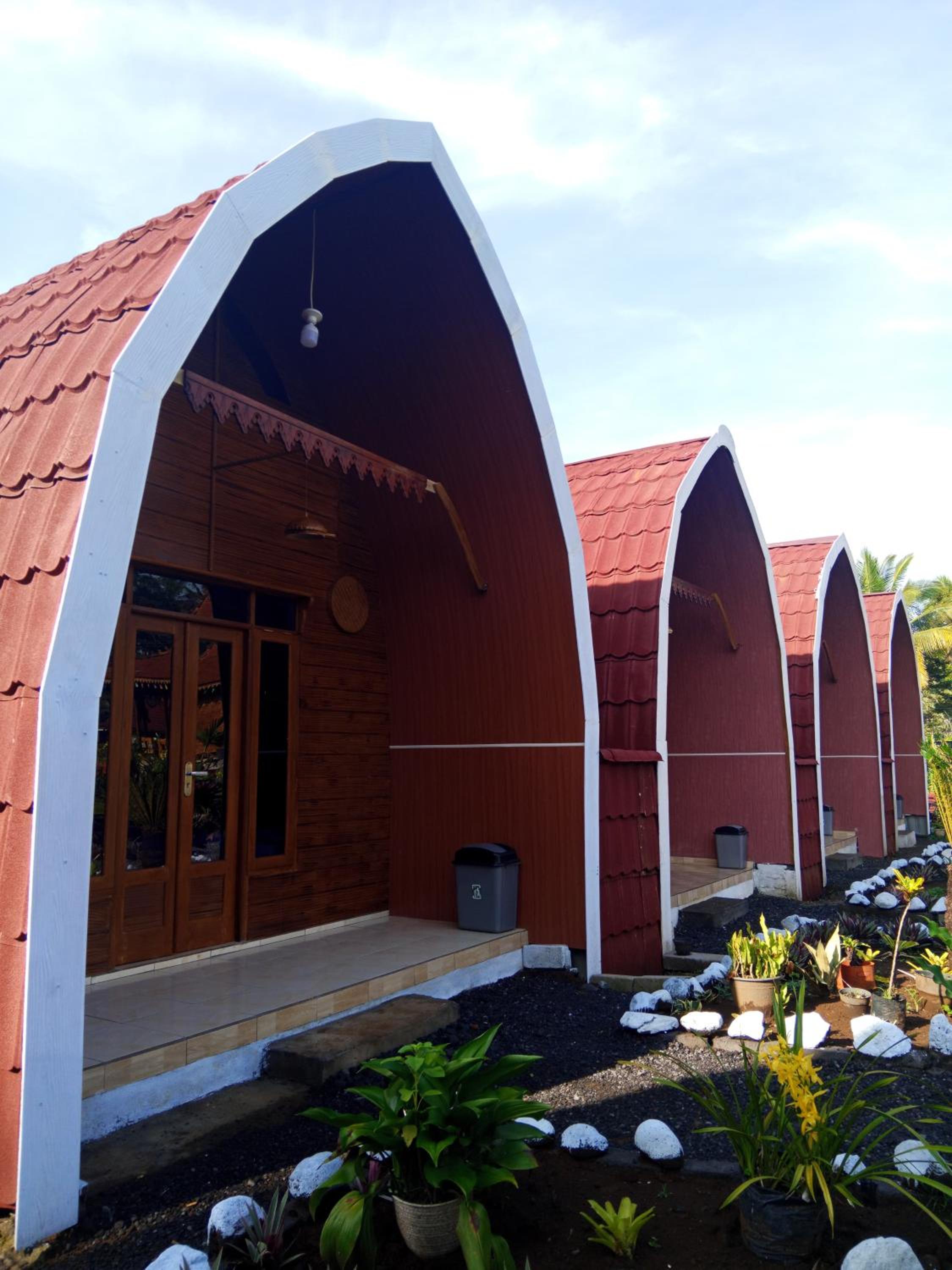 Indah Damai Cottages