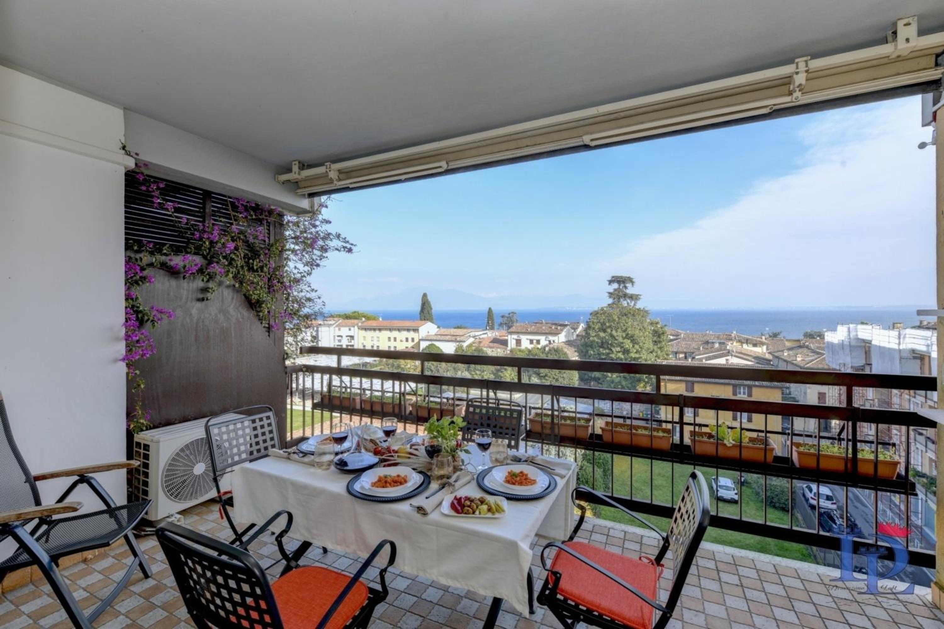 CIAO LAGO Family Apartment DesenzanoLoft Official Partner Homes & Villas by Marriott Bonvoy view 4