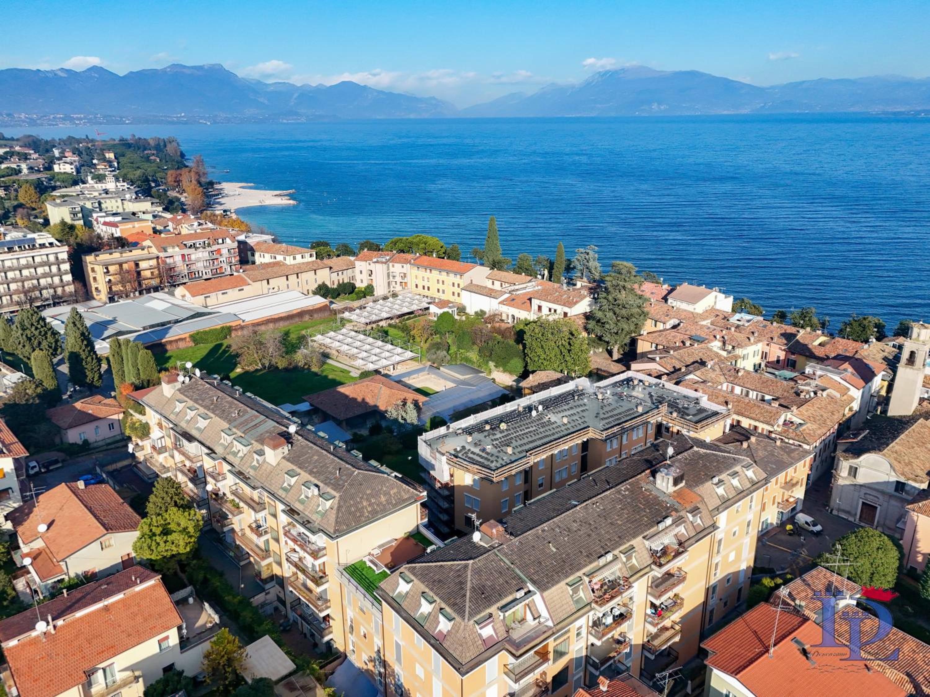 CIAO LAGO Family Apartment DesenzanoLoft Official Partner Homes & Villas by Marriott Bonvoy view 3