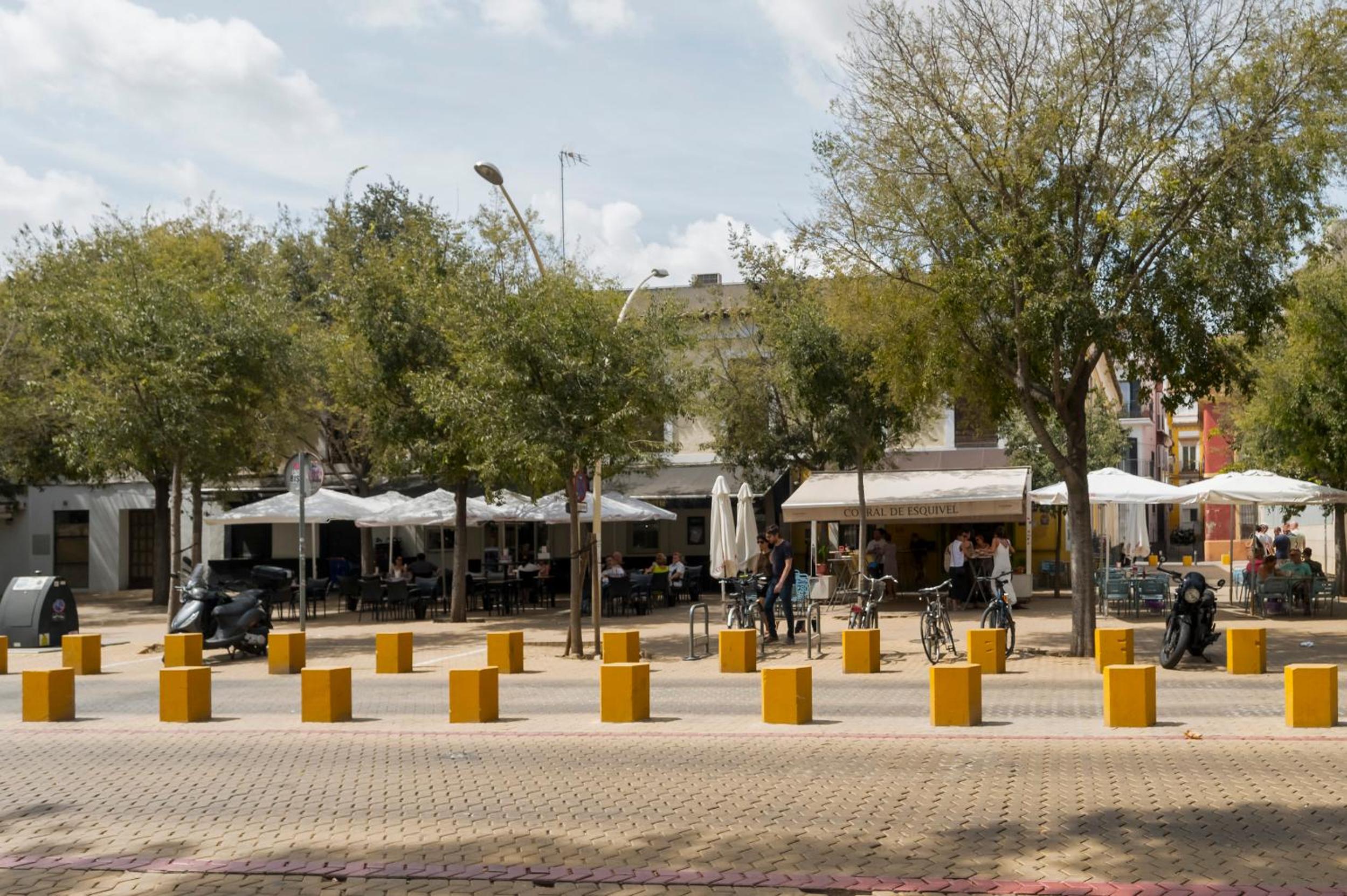 Corral del Esquivel Apartment