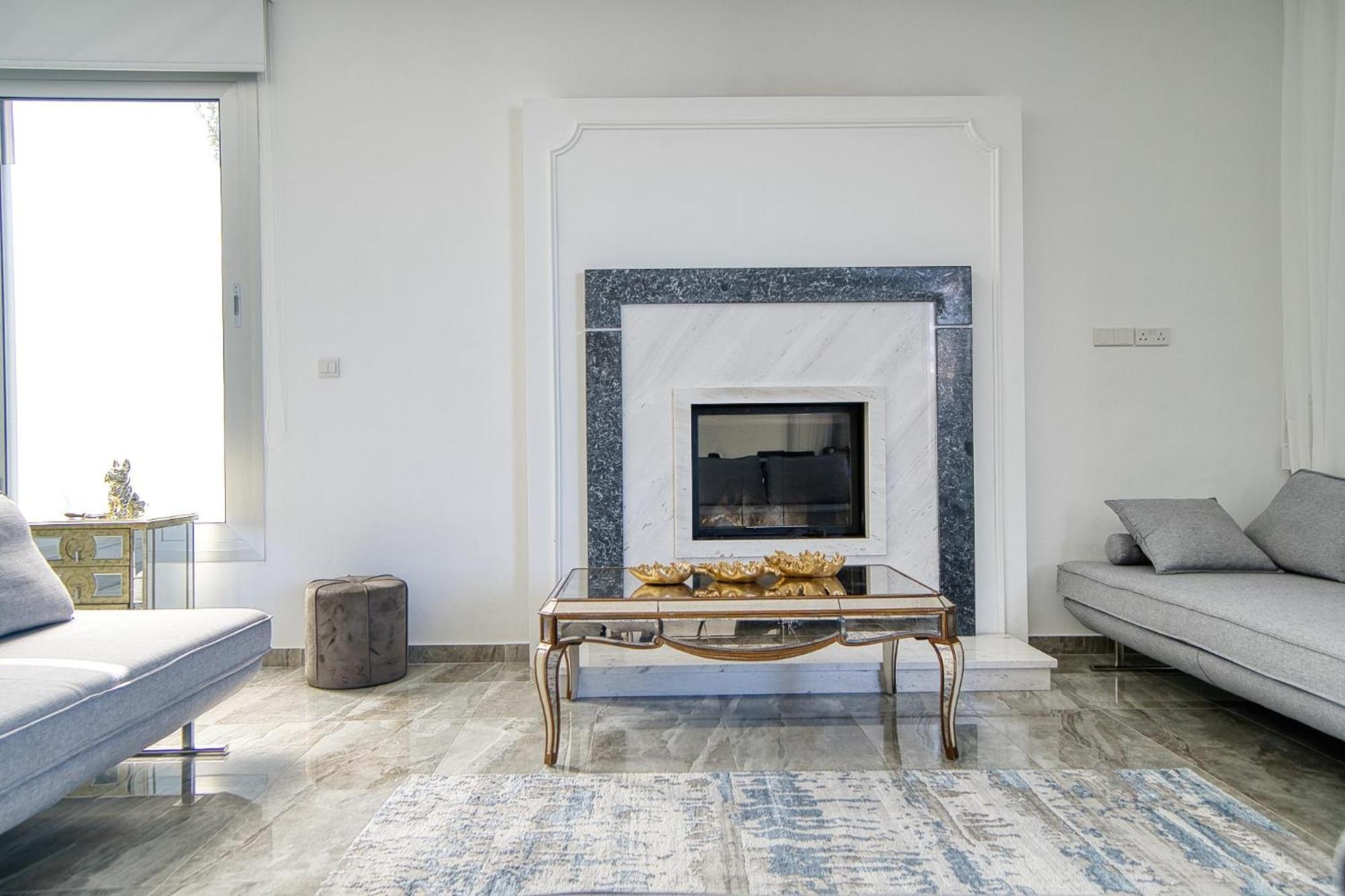 Luxury Seafront Prestige Villa 1