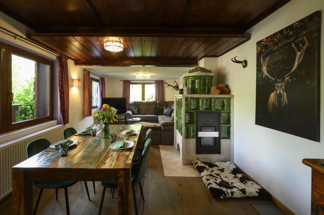 Jägerlodge am Waldrand in Grainau