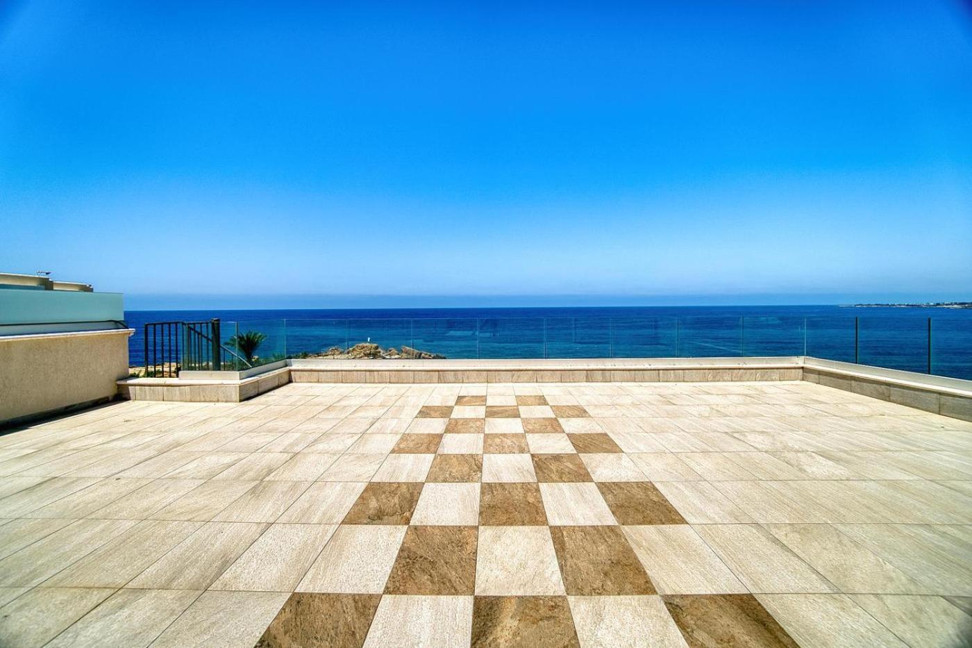 Seafront Villa 2