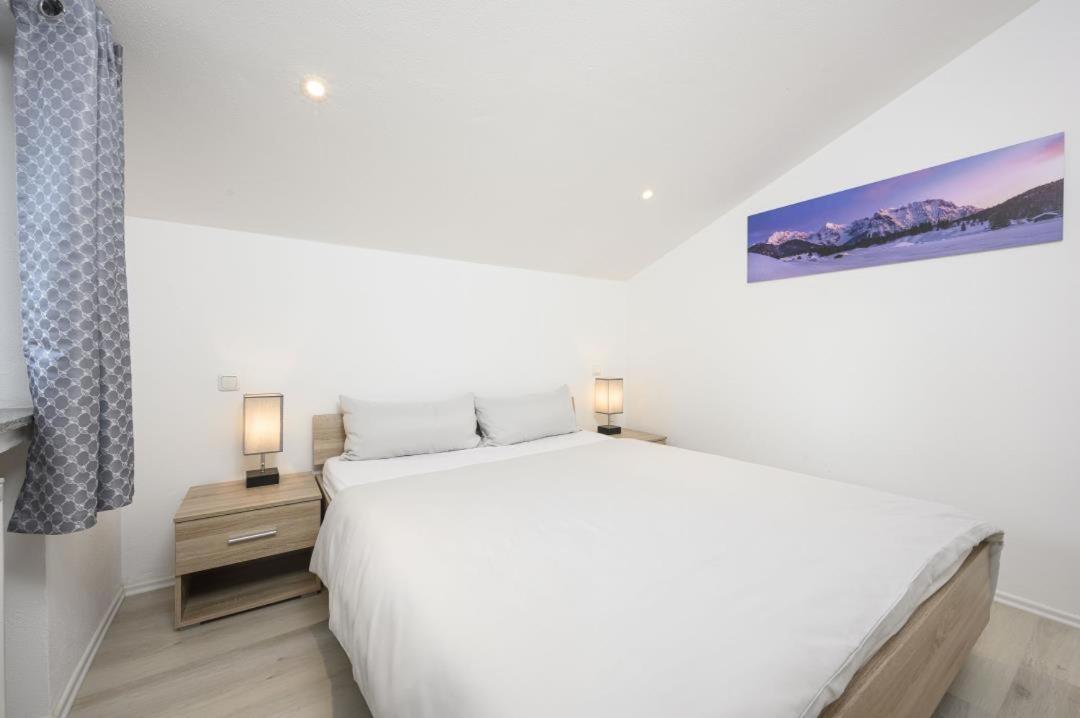 Enzian Apartments