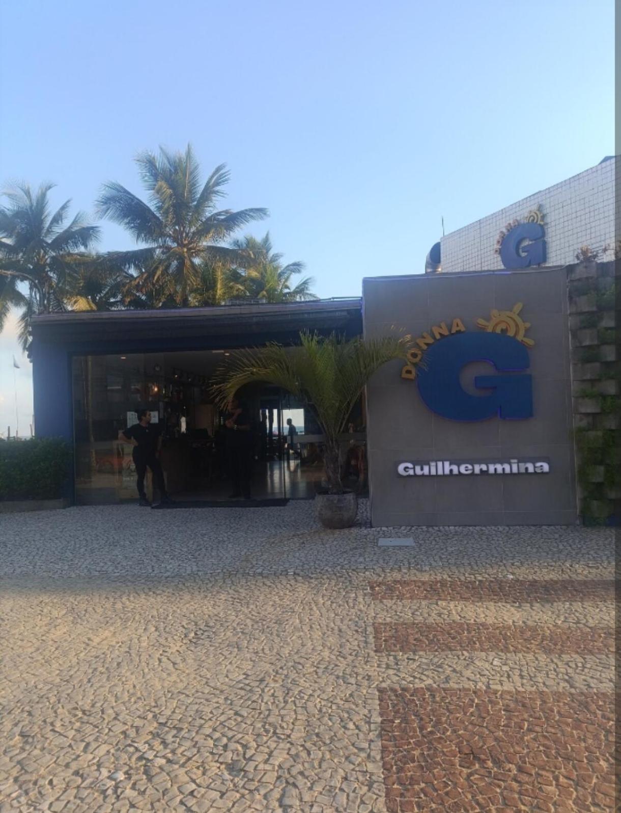 AP da Karine, 2 quartos, ótima localização na praia da Guilhermina
