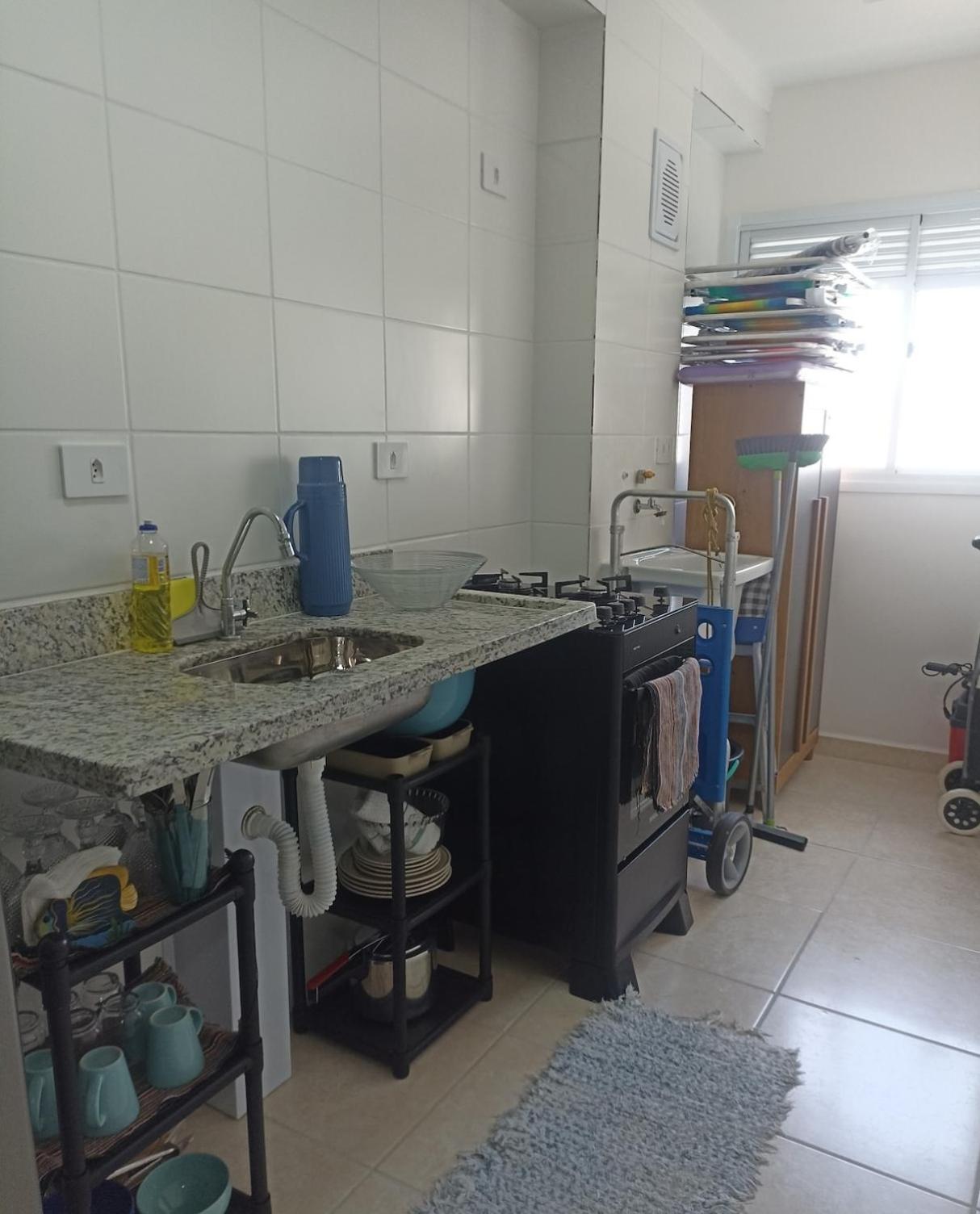 AP da Karine, 2 quartos, ótima localização na praia da Guilhermina