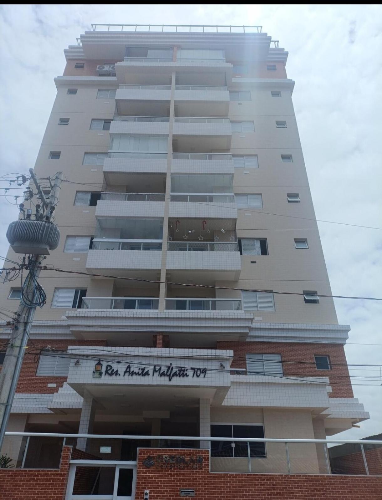 AP da Karine, 2 quartos, ótima localização na praia da Guilhermina