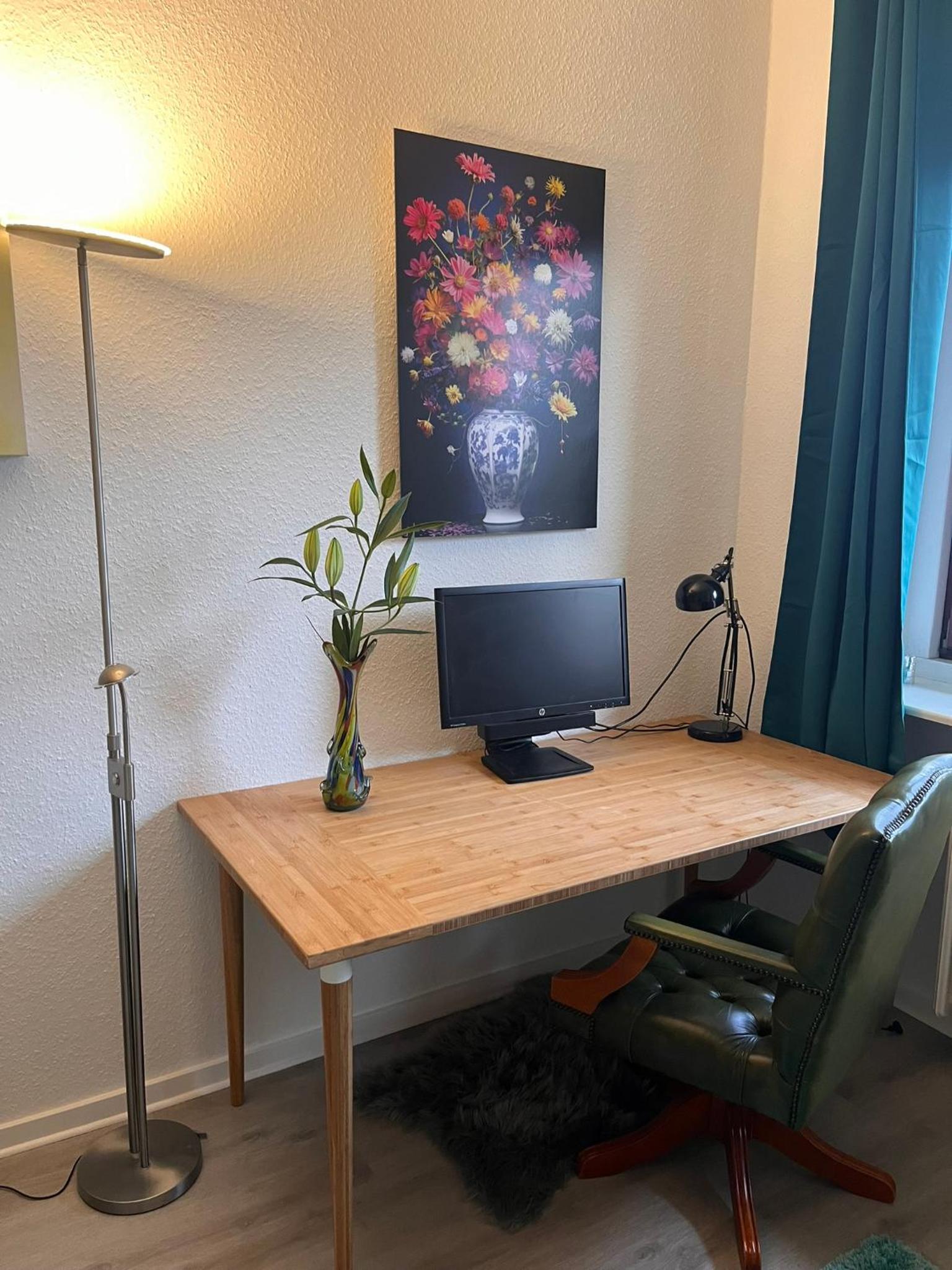 Room in a fully furnished modern apartment