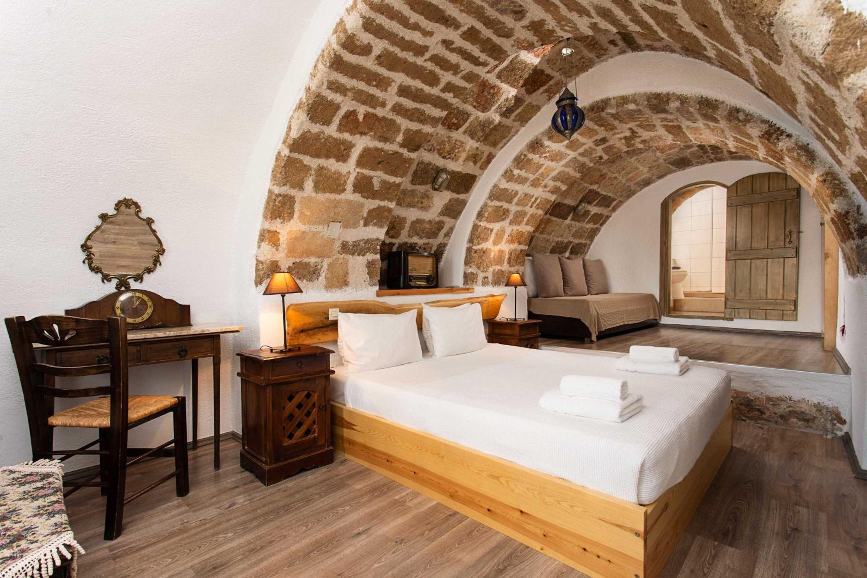 Pablito House-Seaview Monemvasia Nests
