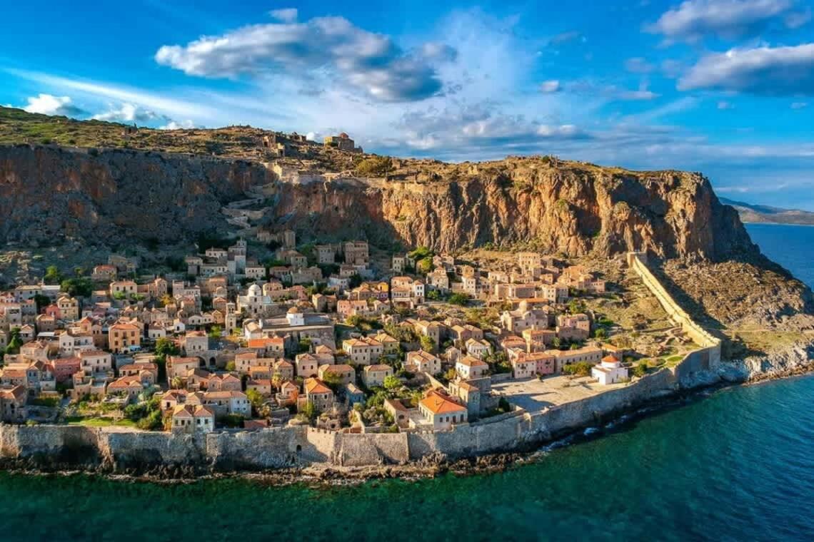 Pablito House-Seaview Monemvasia Nests
