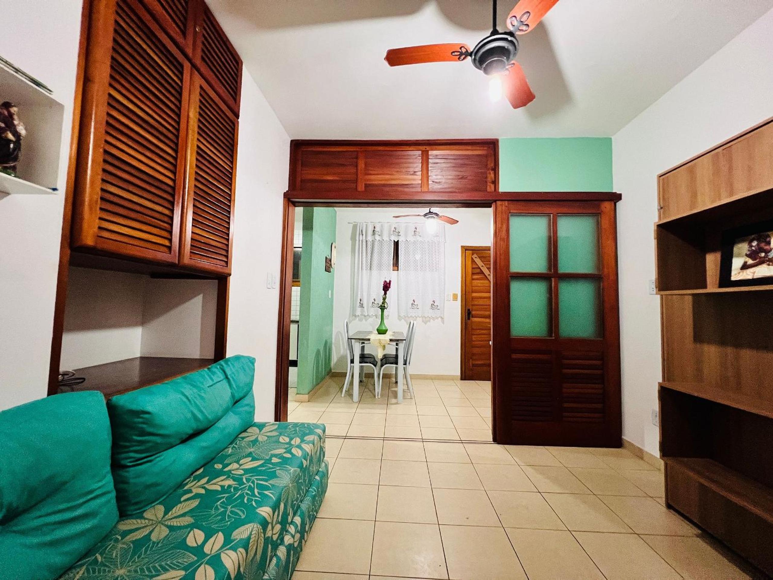 Condomínio quarto e sala