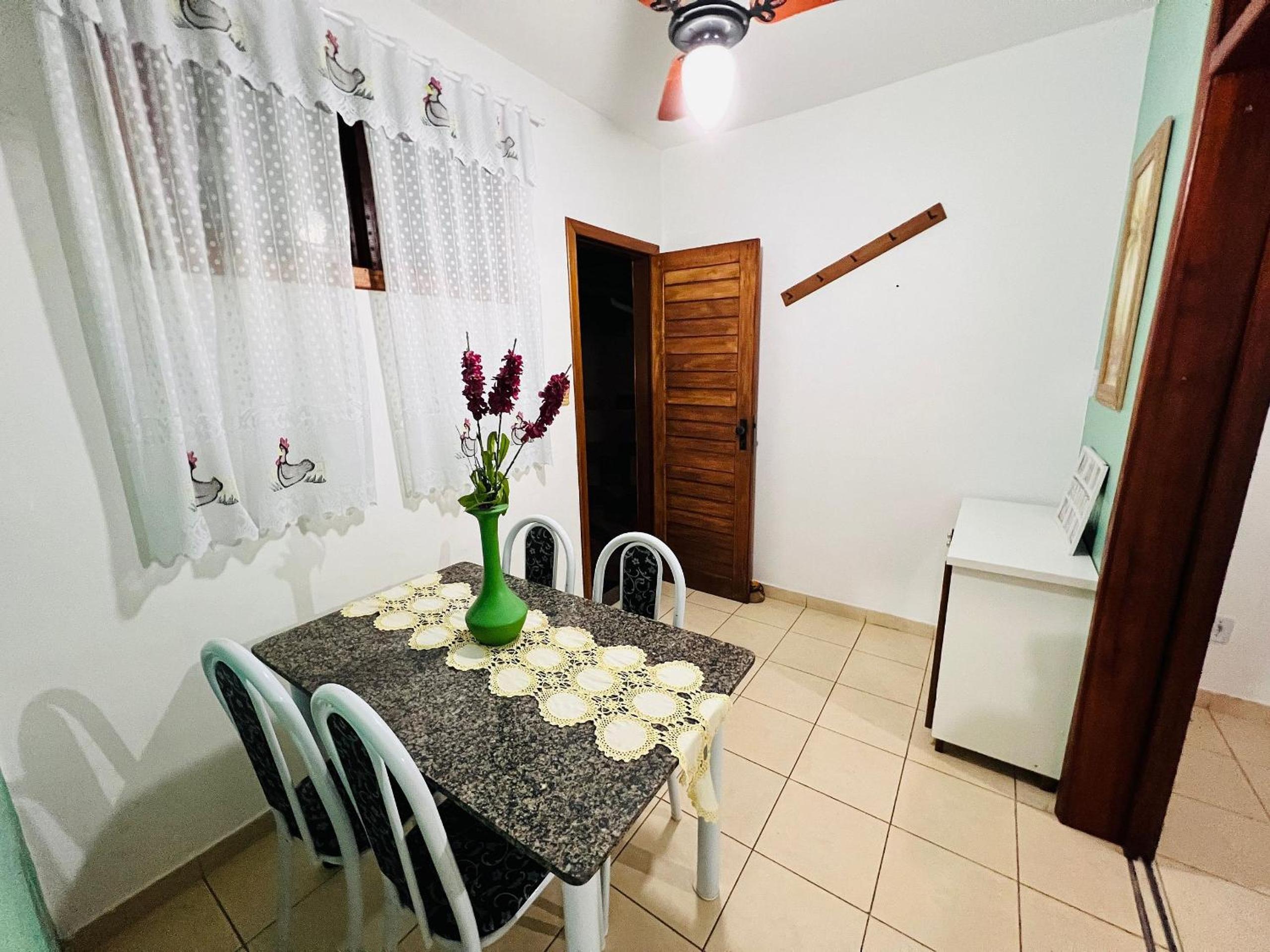 Condomínio quarto e sala