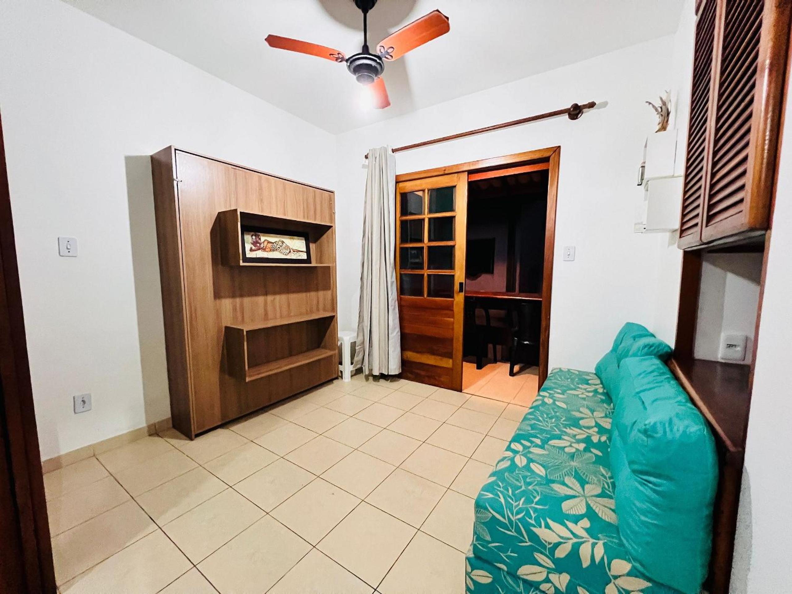 Condomínio quarto e sala