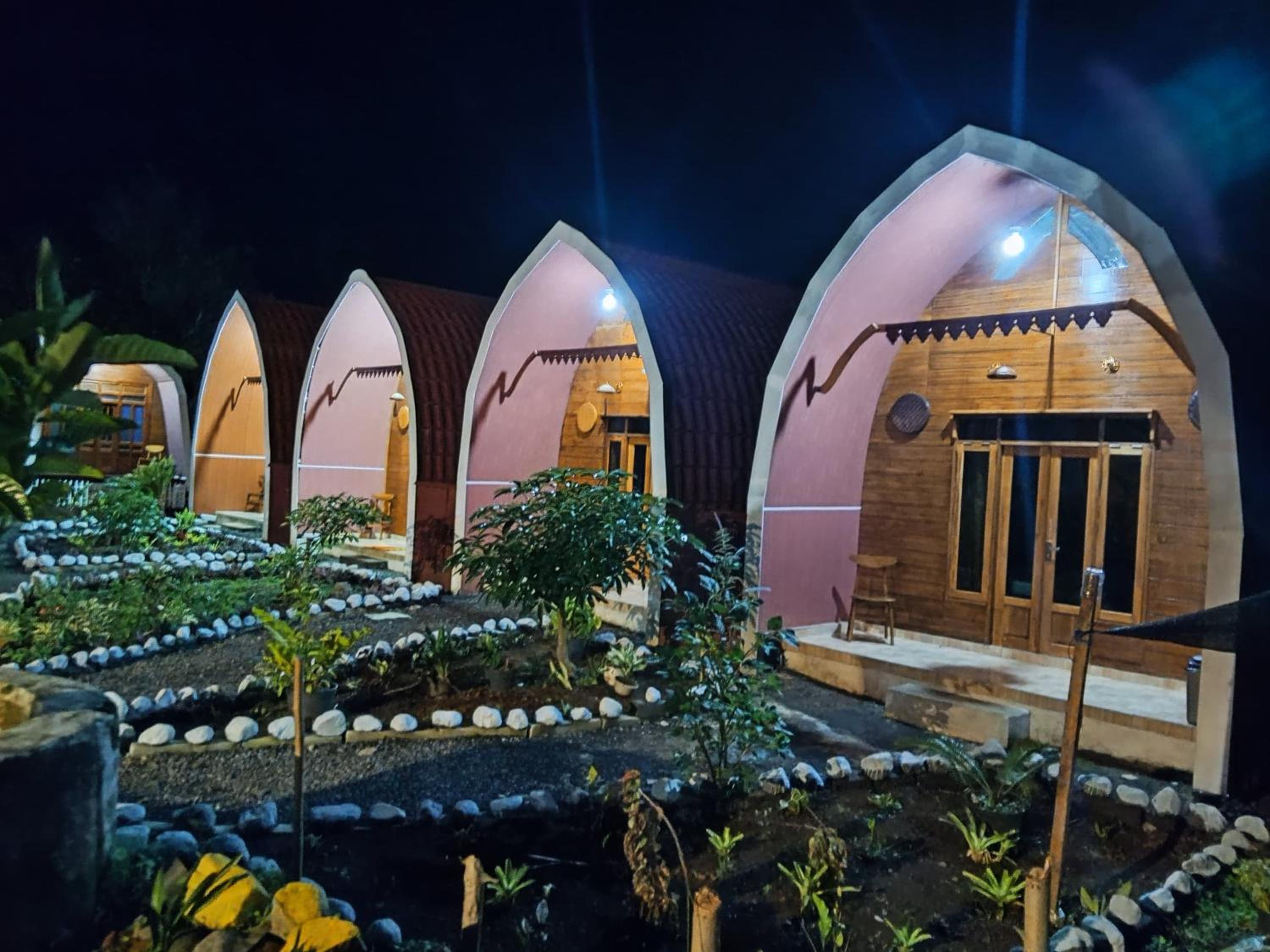 Indah Damai Cottages