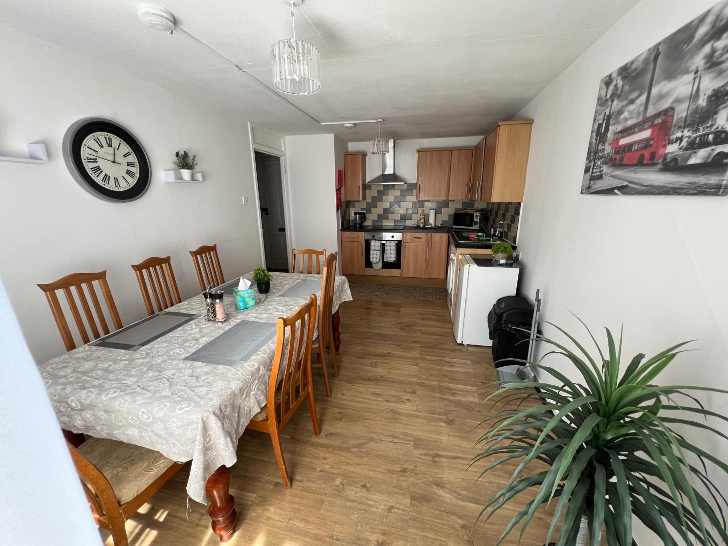 Spacious rooms for rent 10 min from Tower Bridge