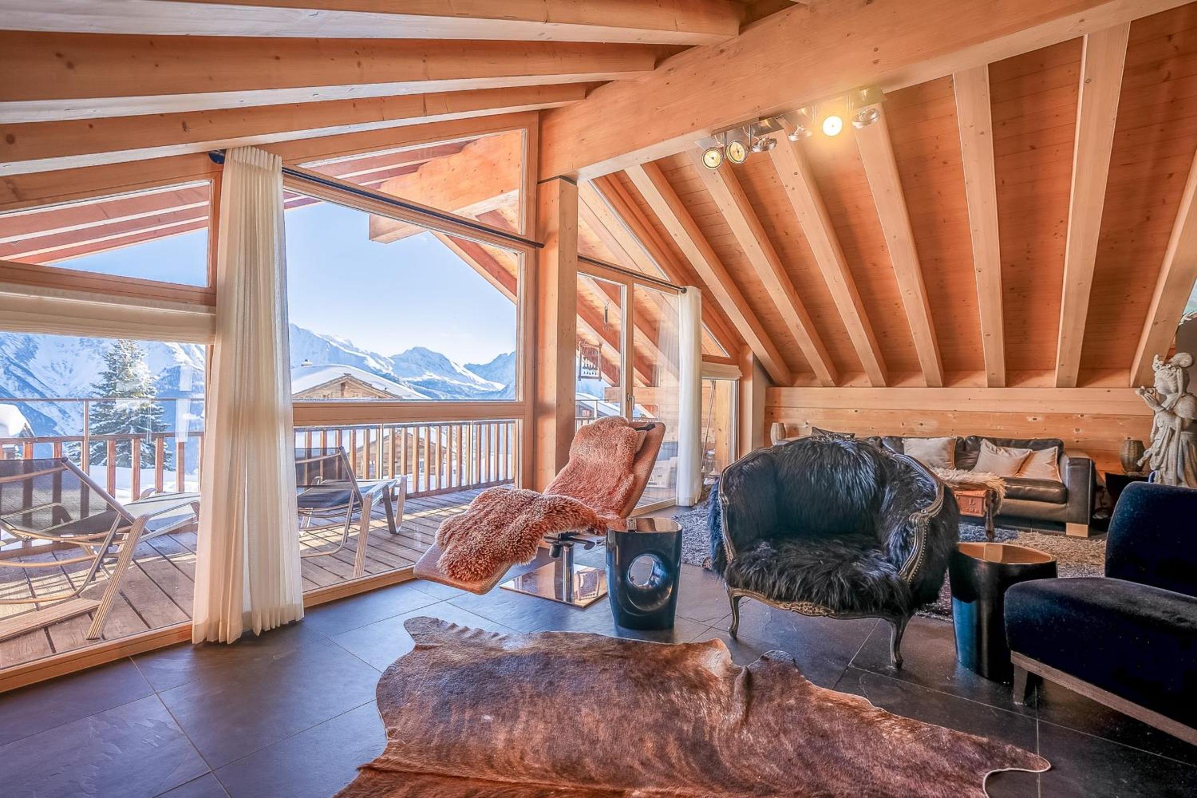 Caspar Penthouse
