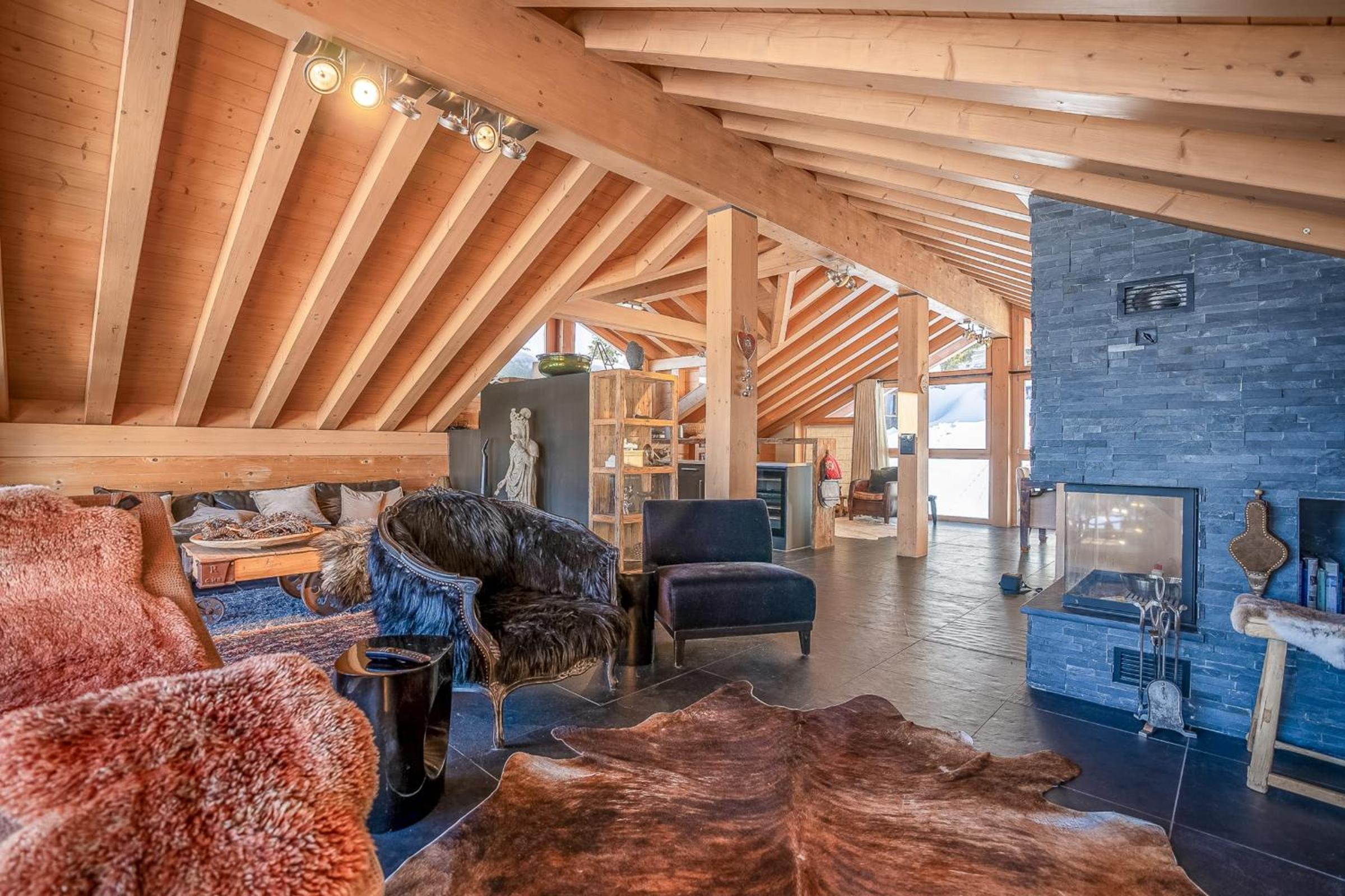 Caspar Penthouse