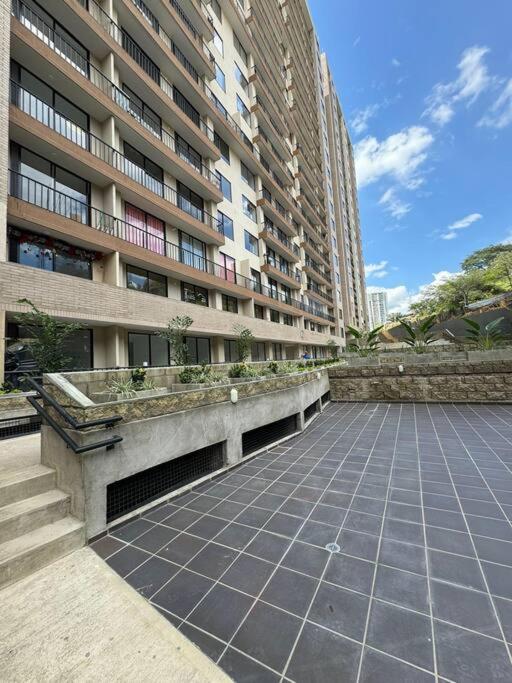 Acogedor Apto con Balcón 2 Hab y 2 Baño