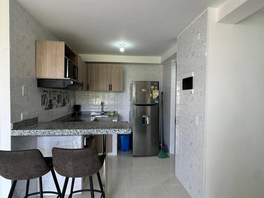 Acogedor Apto con Balcón 2 Hab y 2 Baño
